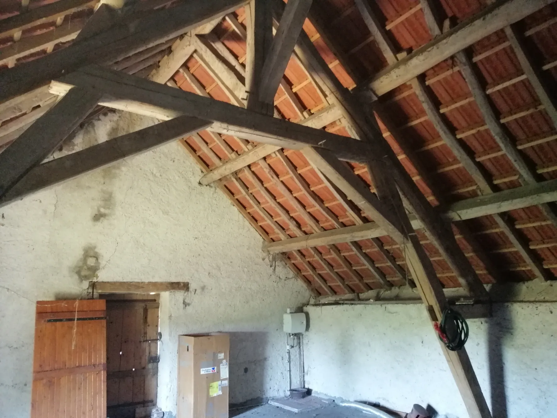 Maison de campagne sur 20 000 m² à vendre près de Nevers et Magny-Cours 