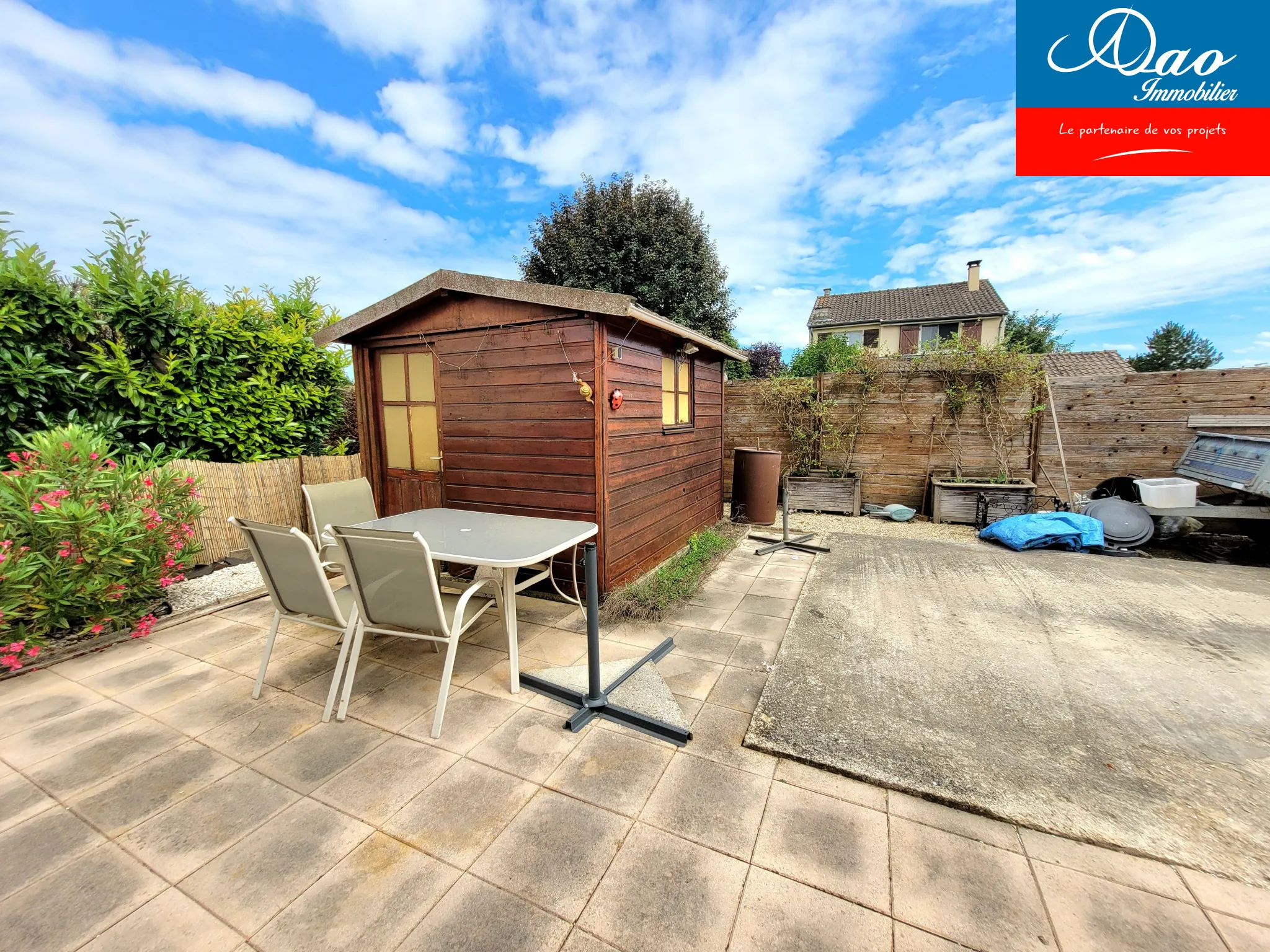 Maison de 97 m² à vendre dans l'agglomération Troyenne, secteur calme avec jardin et garage 