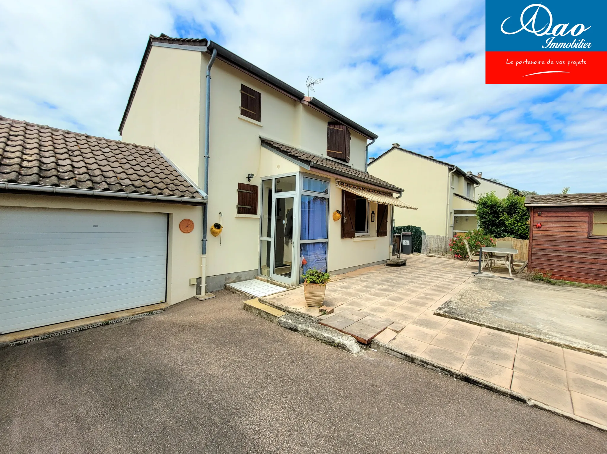 Maison de 97 m² à vendre dans l'agglomération Troyenne, secteur calme avec jardin et garage