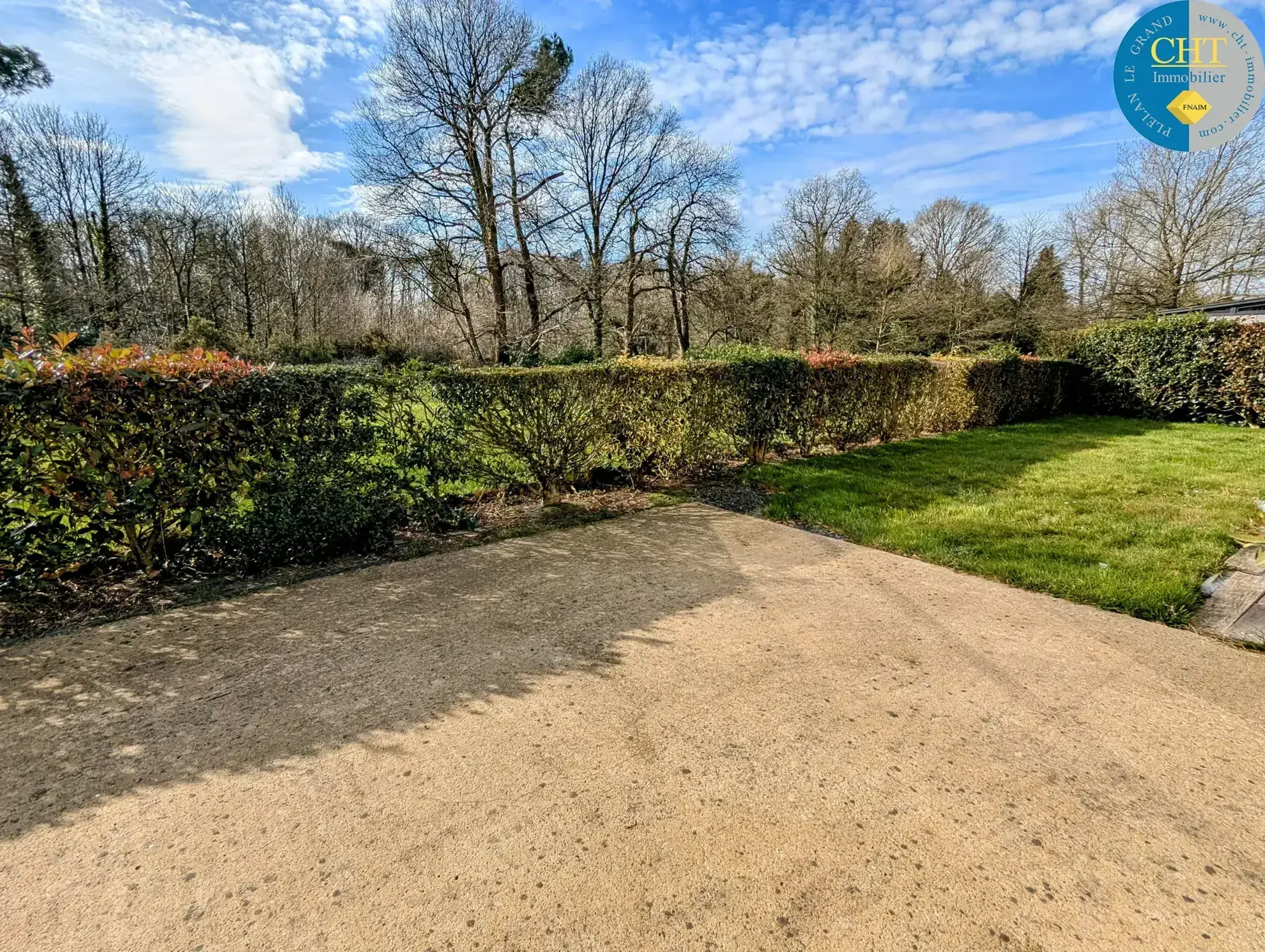 Maison récente à Guer avec 4 chambres, garage et terrain clos - idéal famille 