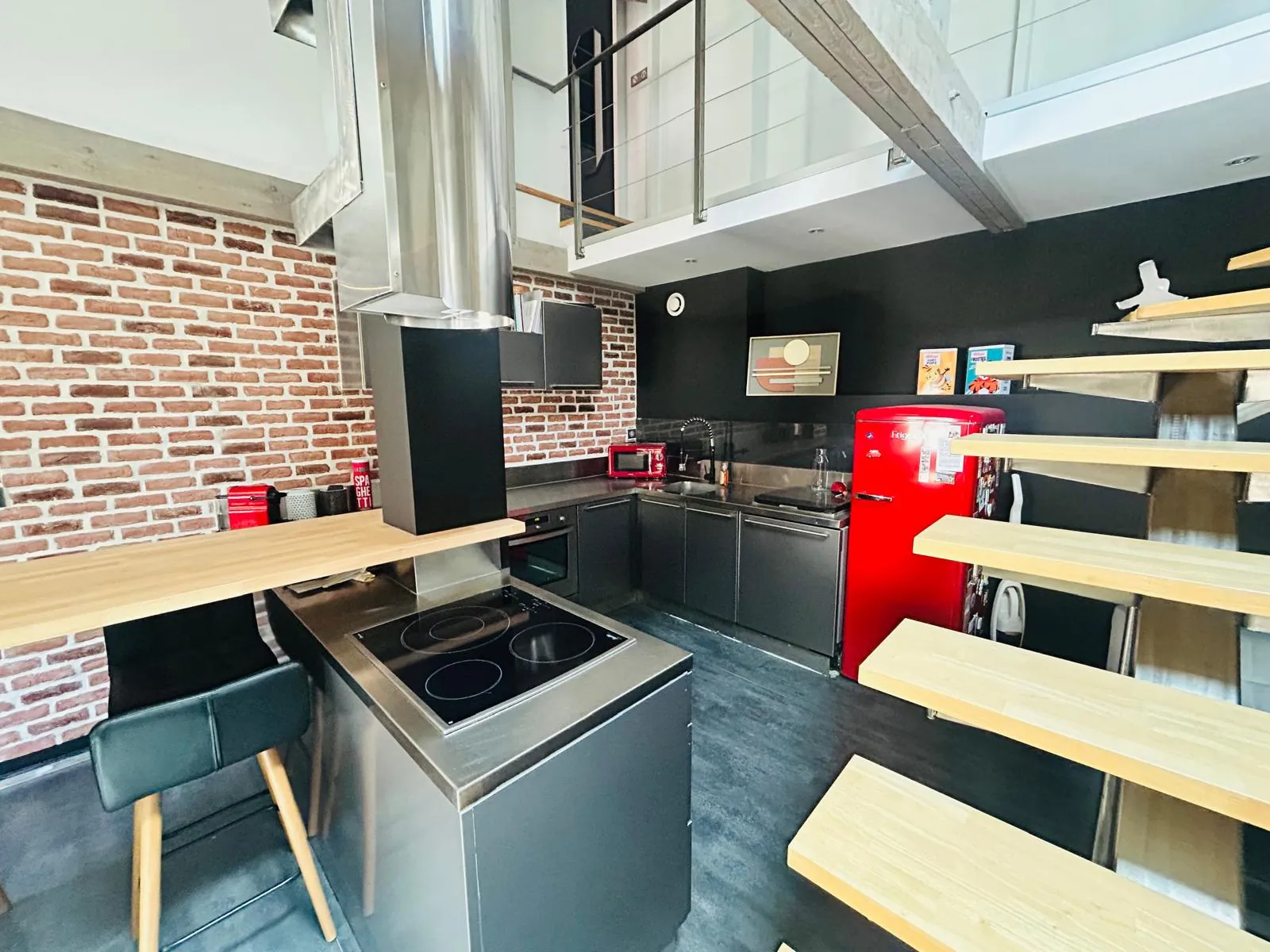 Appartement de 115 m² à Saint-Étienne Gambetta avec 2 chambres, rénové 