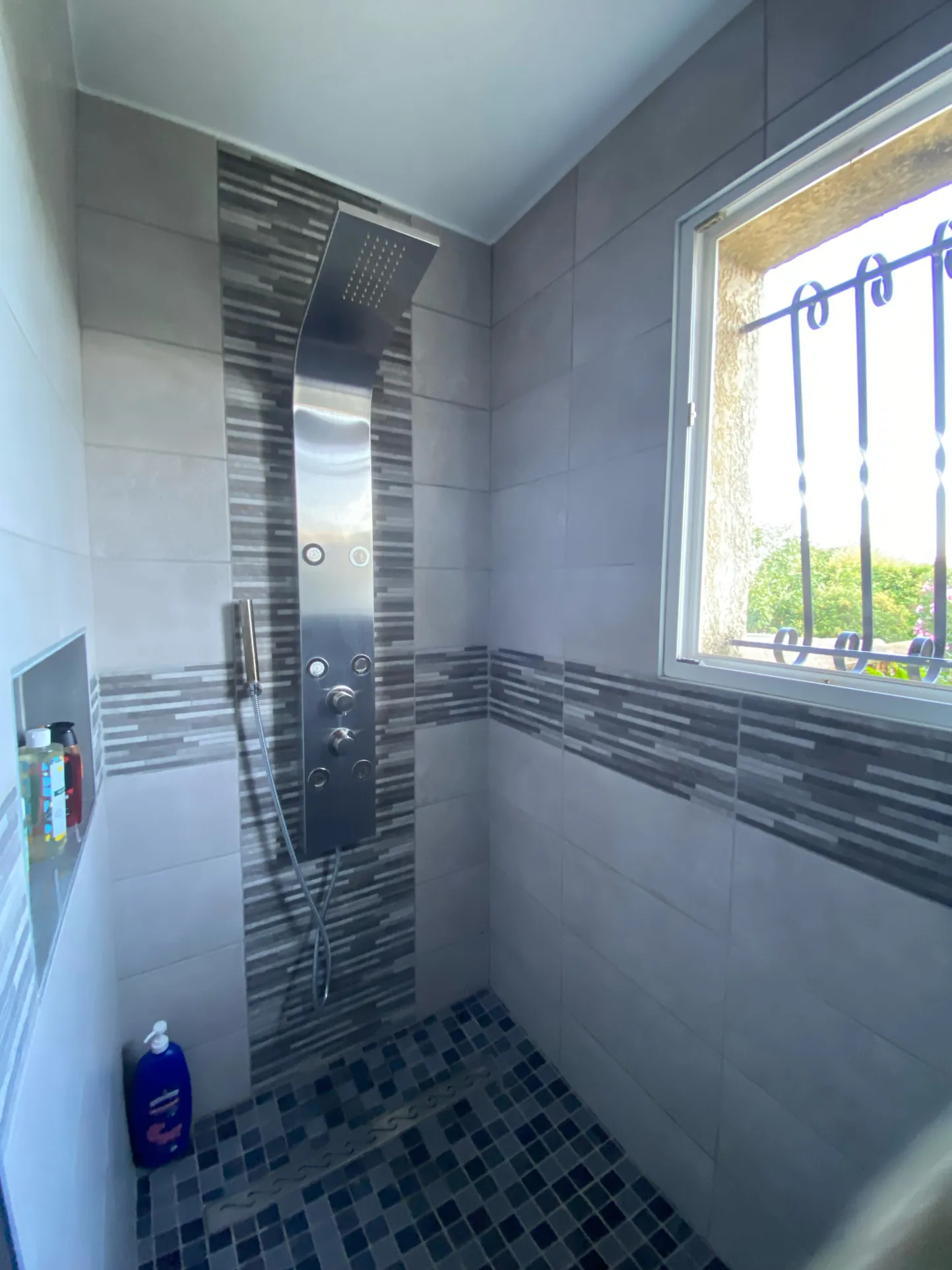 Belle maison de plain-pied de 115 m² à Lezan, proche Nîmes et Montpellier 