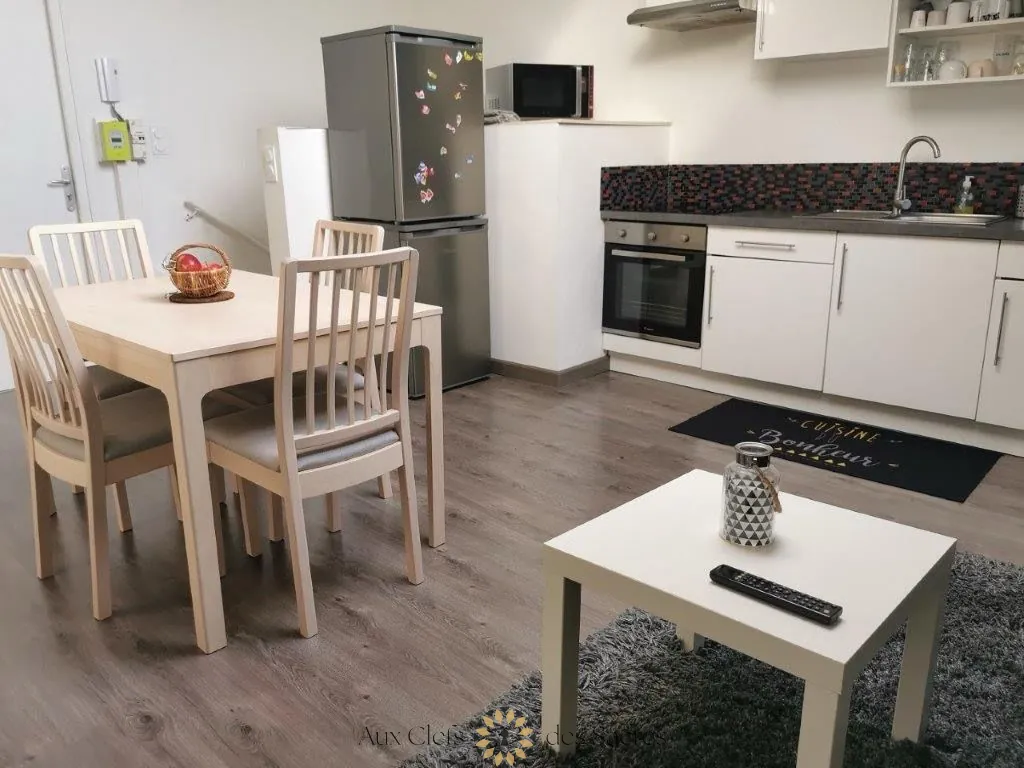 Appartement type 4 à vendre à Reims, parfait pour investissement locatif en hypercentre 