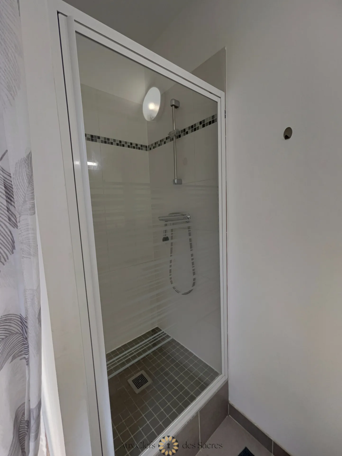 Appartement type 4 à vendre à Reims, parfait pour investissement locatif en hypercentre 