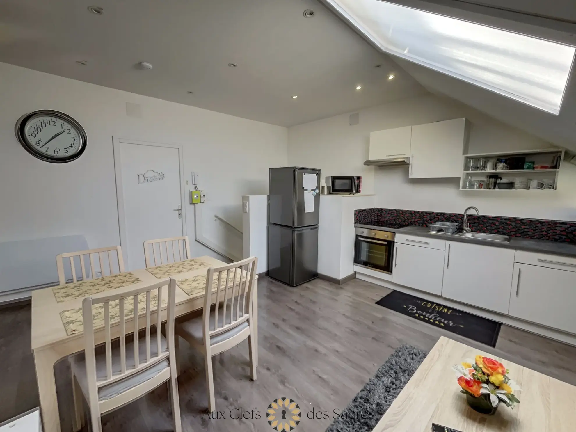 Appartement type 4 à vendre à Reims, parfait pour investissement locatif en hypercentre