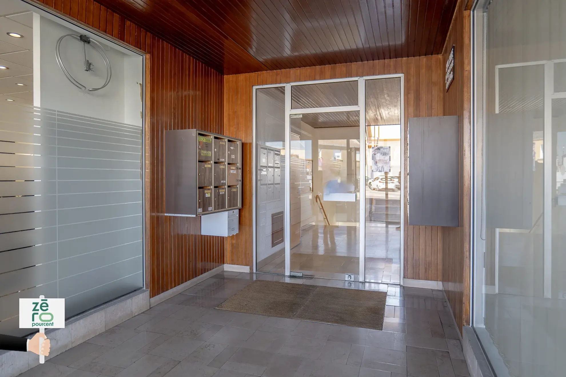 Studio en centre-ville de Coex avec terrasse et vue dégagée proche commerces 