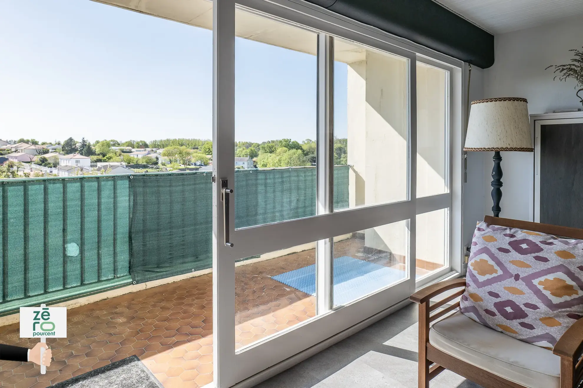 Studio en centre-ville de Coex avec terrasse et vue dégagée proche commerces