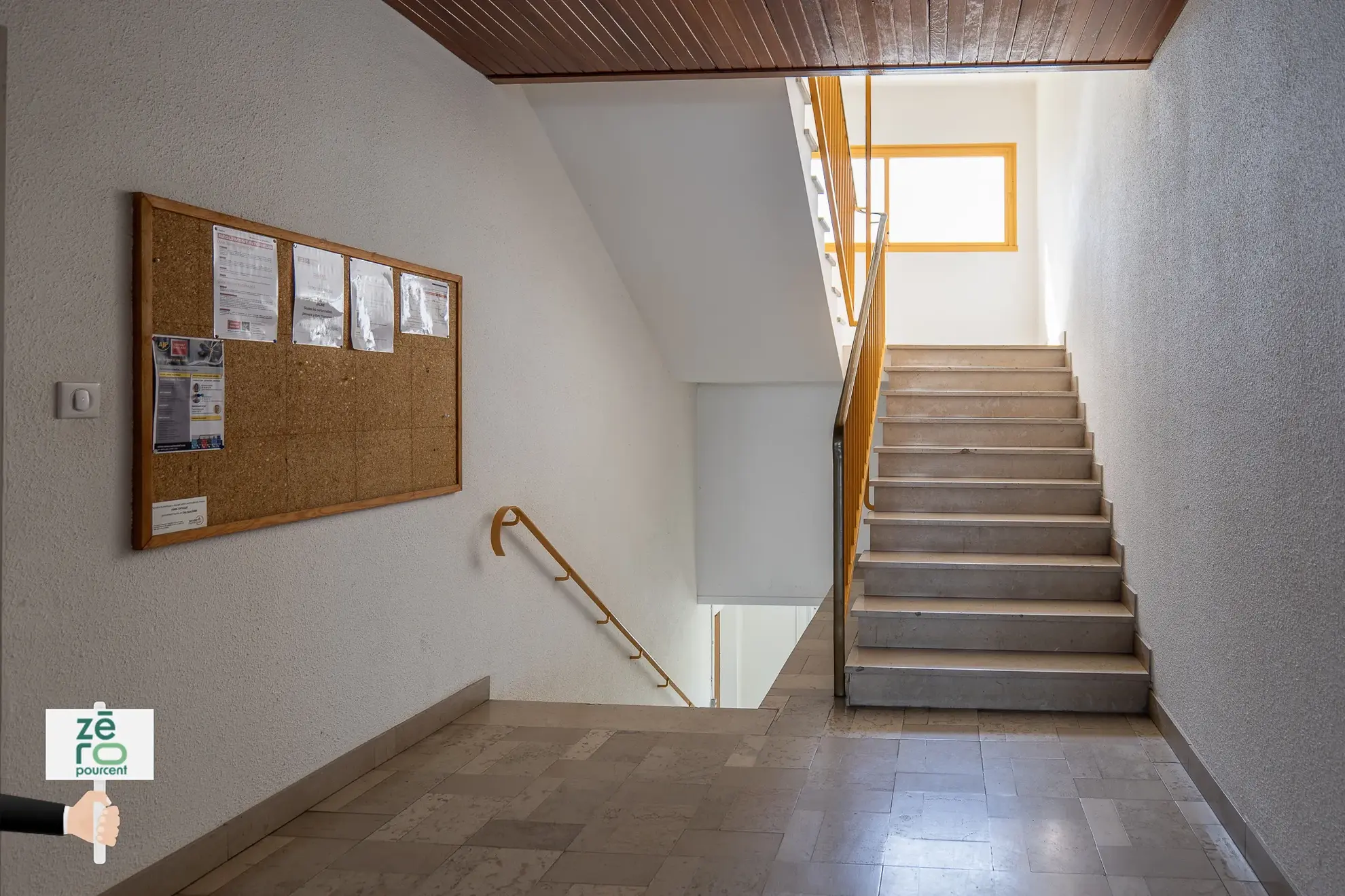 Studio en centre-ville de Coex avec terrasse et vue dégagée proche commerces 