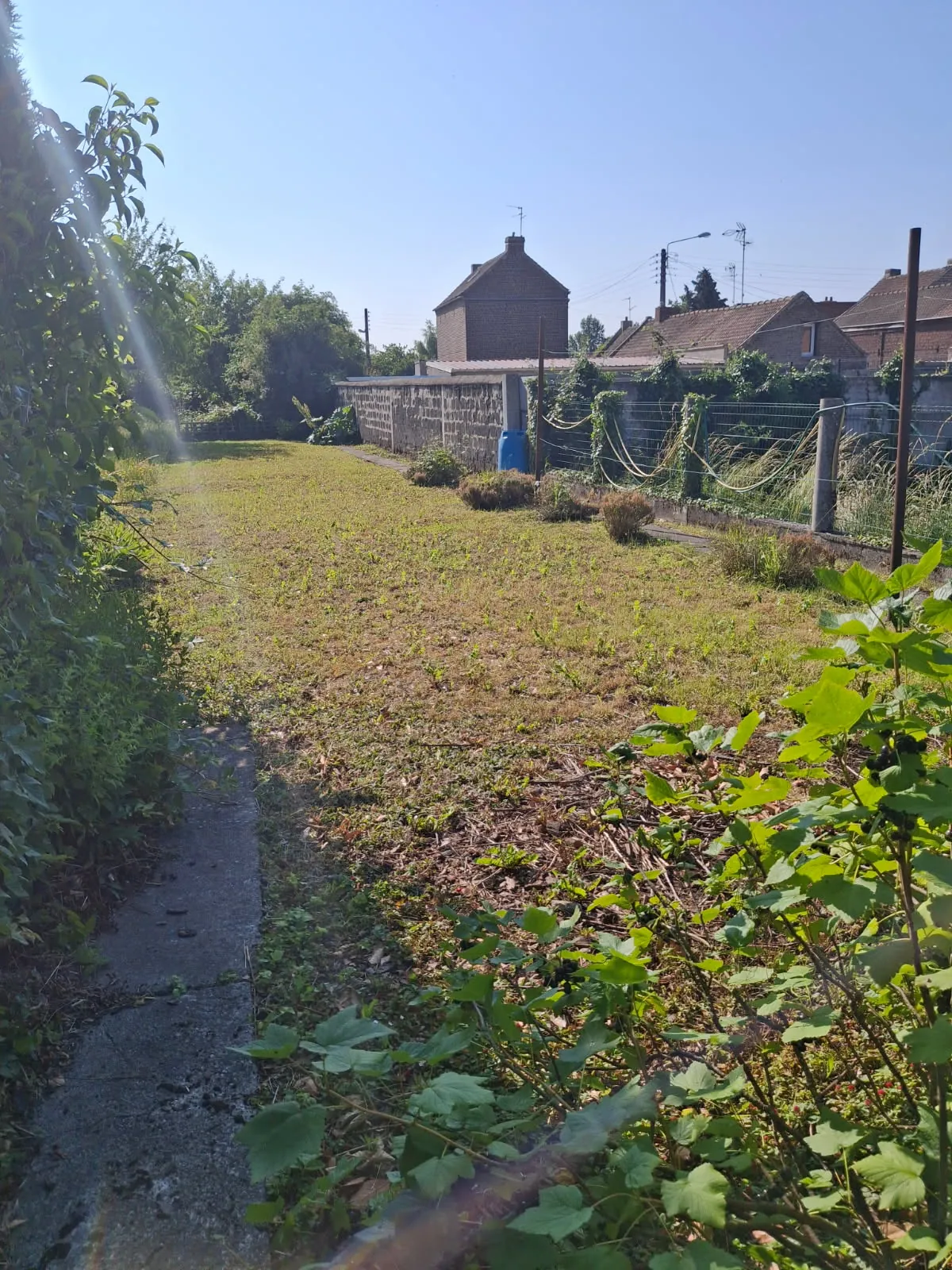 Maison à rénover à Escaudain avec 3 chambres et jardin - Forte opportunité 