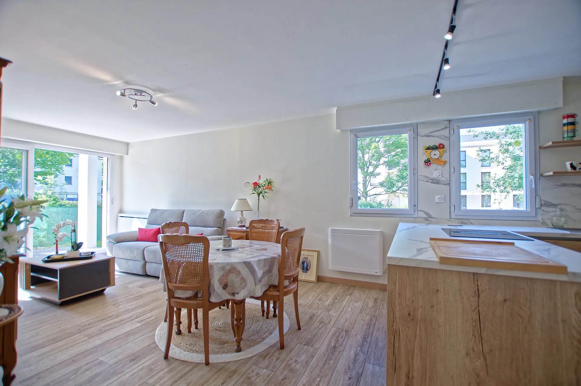 Appartement T3 rénové de 65 m² avec jardin privé à Pacé 