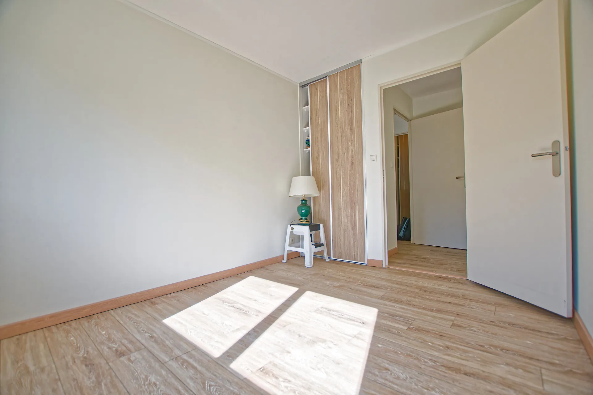 Appartement T3 rénové de 65 m² avec jardin privé à Pacé 