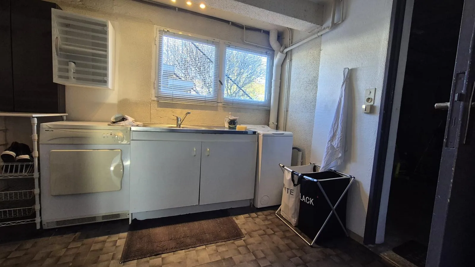 Maison à vendre de 85m² avec piscine à Agen, idéale pour famille 