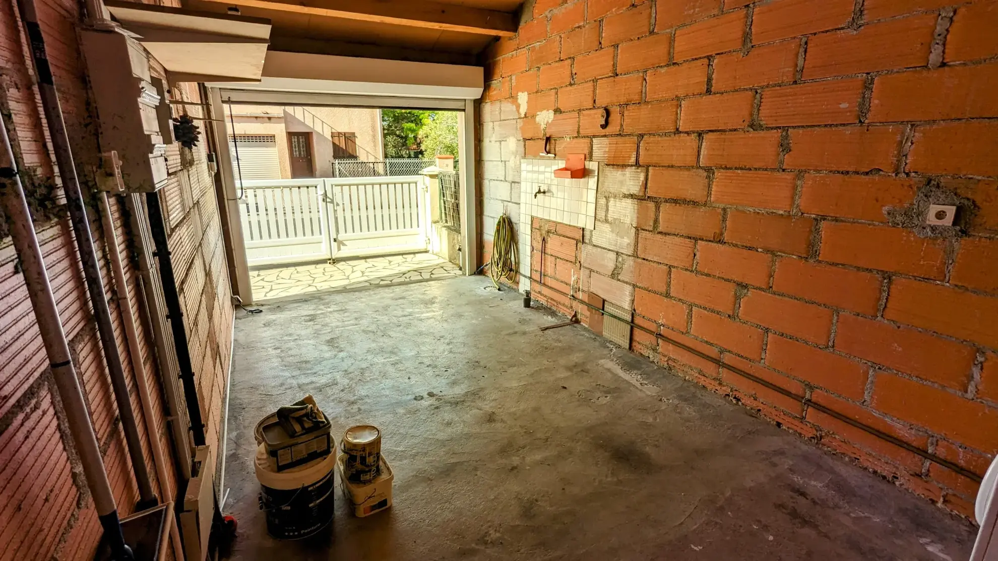 Belle maison à Saint-André, 3 chambres, proche des plages, secteur calme – 249 000 euros 