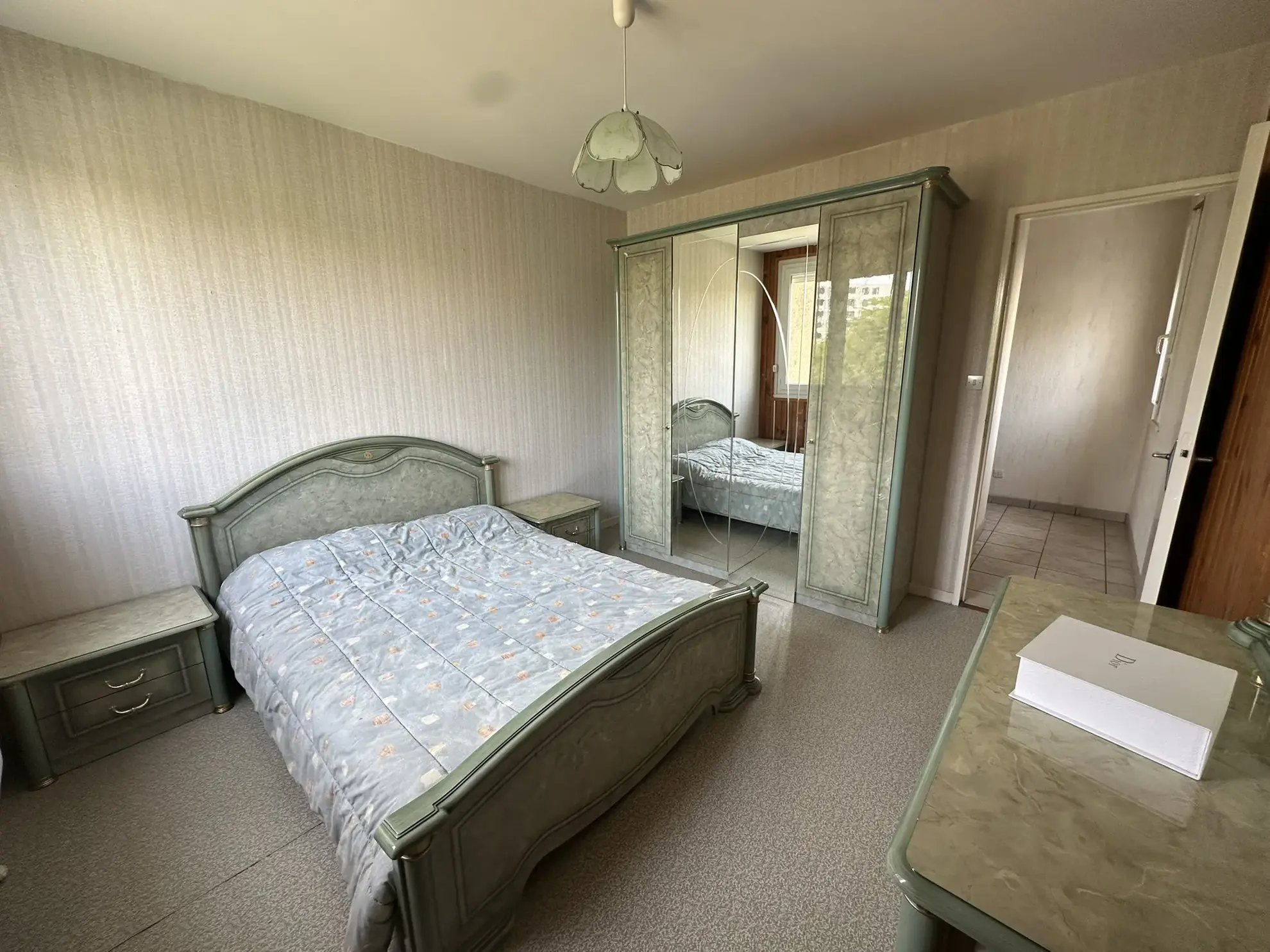 Appartement T3 à Rénover avec Balcon et Garage à Saint-Étienne – Idéal Premier Achat 