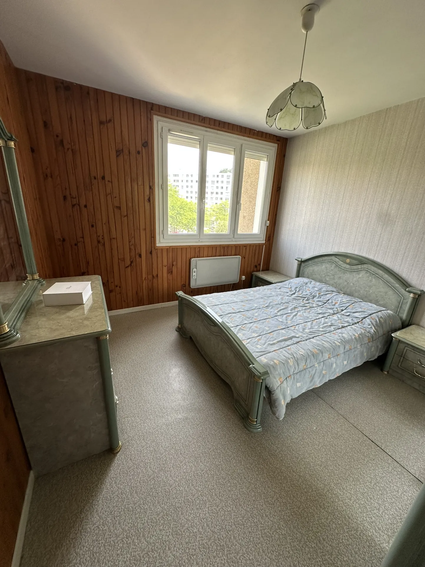 Appartement T3 à Rénover avec Balcon et Garage à Saint-Étienne – Idéal Premier Achat 