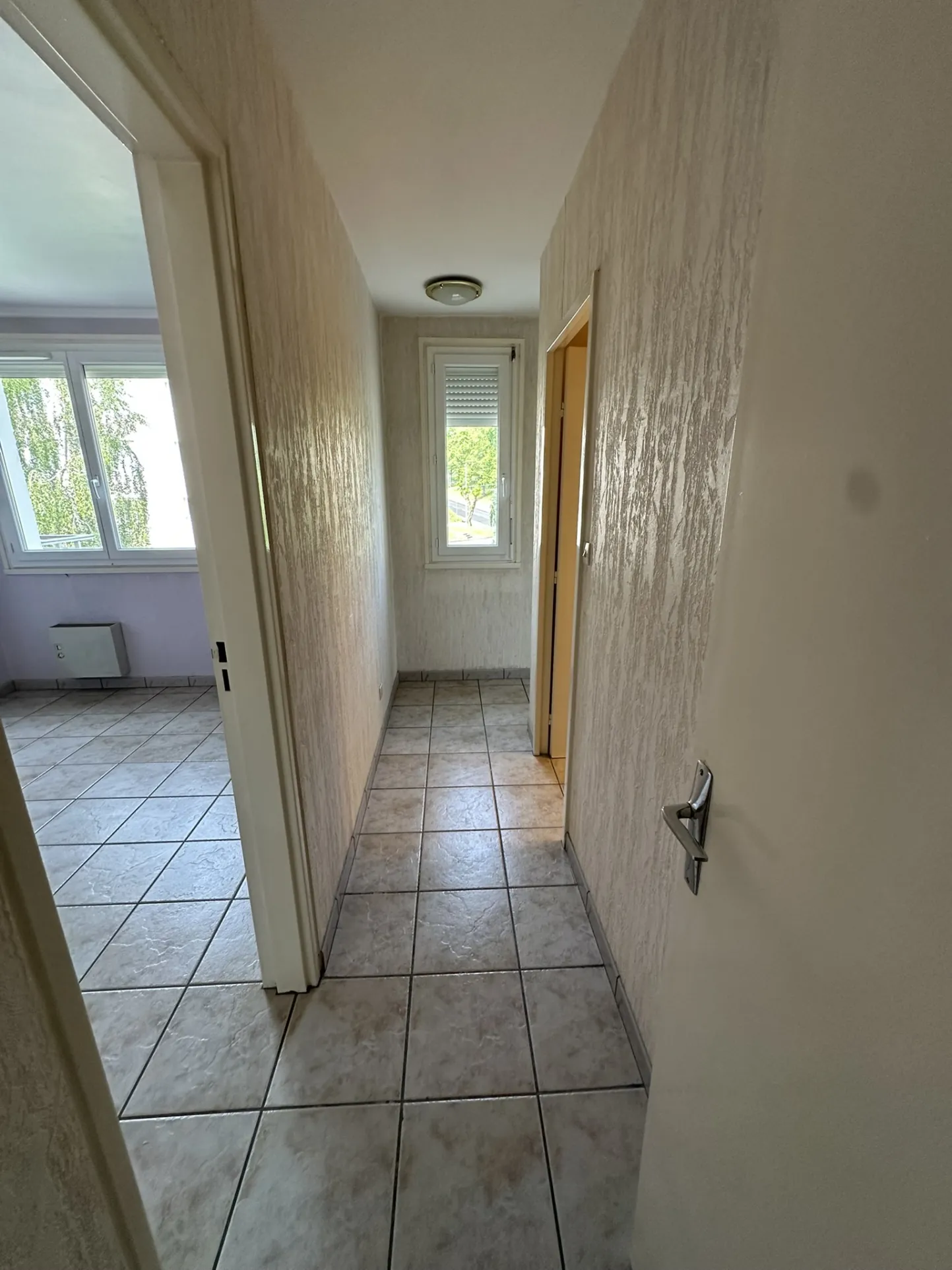 Appartement T3 à Rénover avec Balcon et Garage à Saint-Étienne – Idéal Premier Achat 