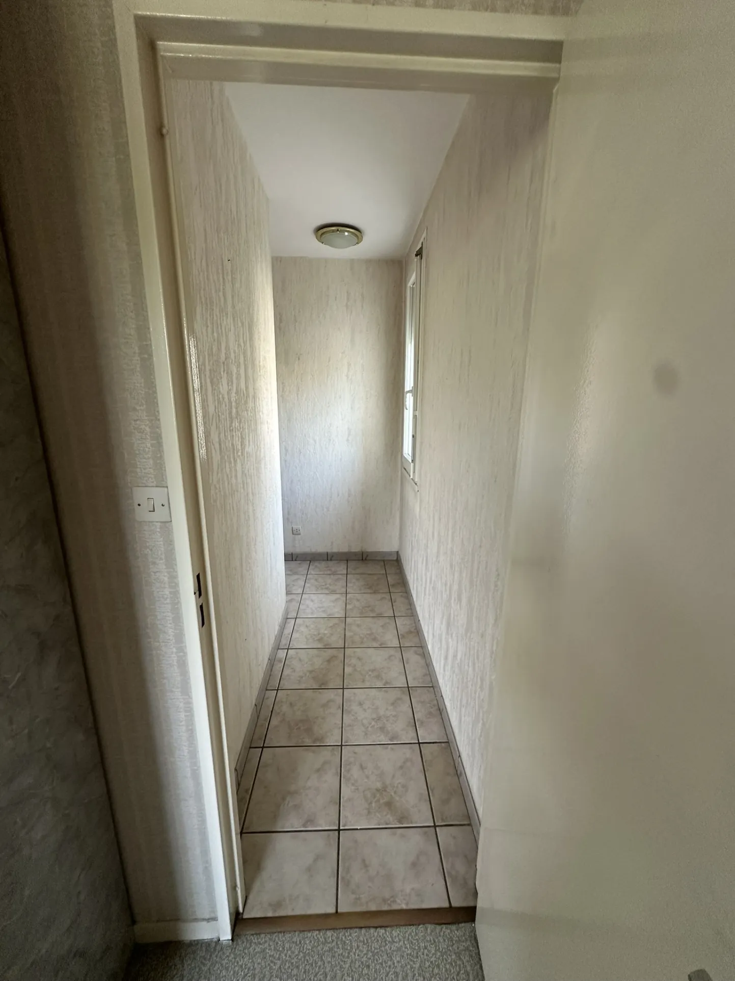 Appartement T3 à Rénover avec Balcon et Garage à Saint-Étienne – Idéal Premier Achat 