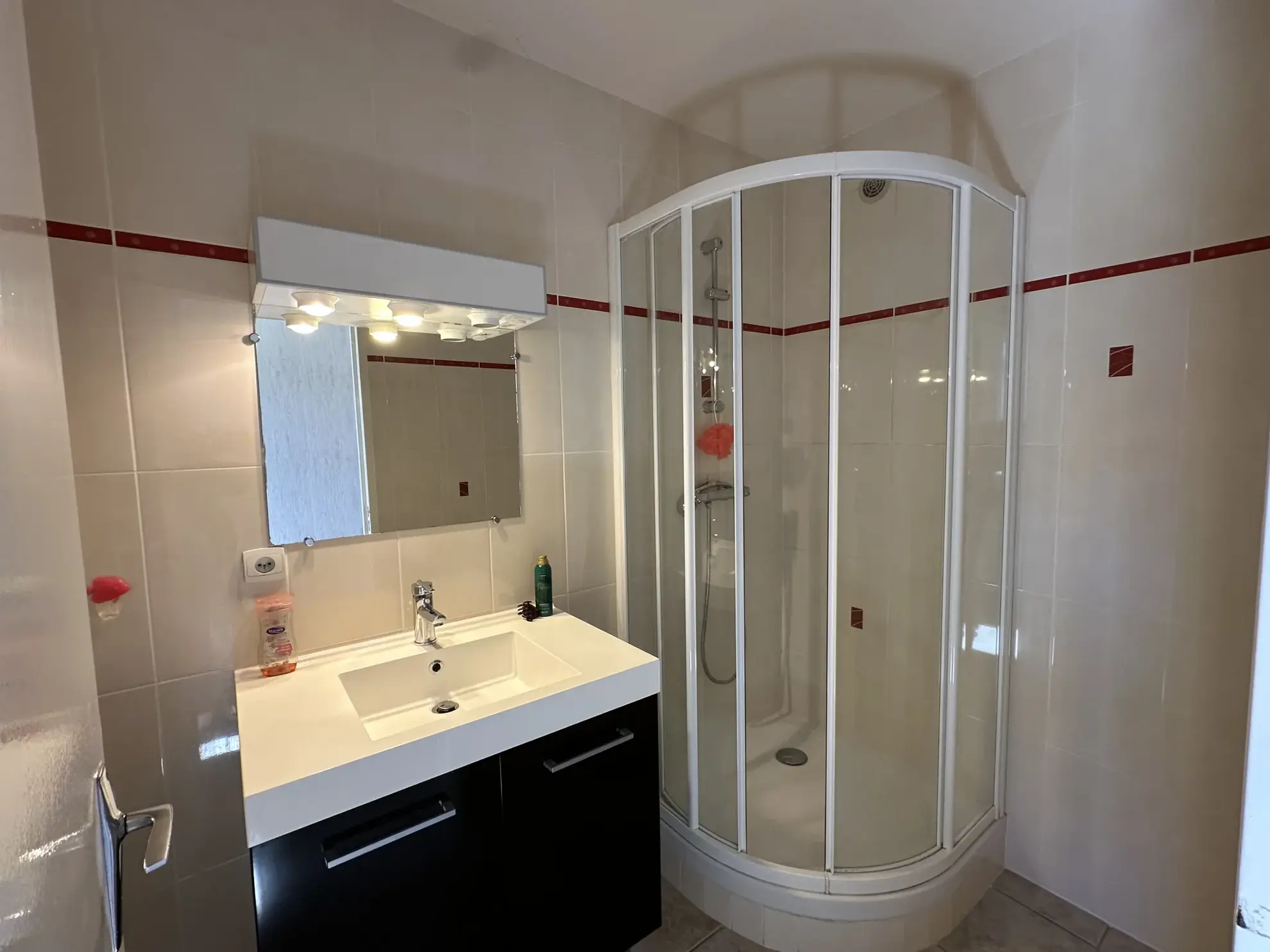 Appartement T3 à Rénover avec Balcon et Garage à Saint-Étienne – Idéal Premier Achat 