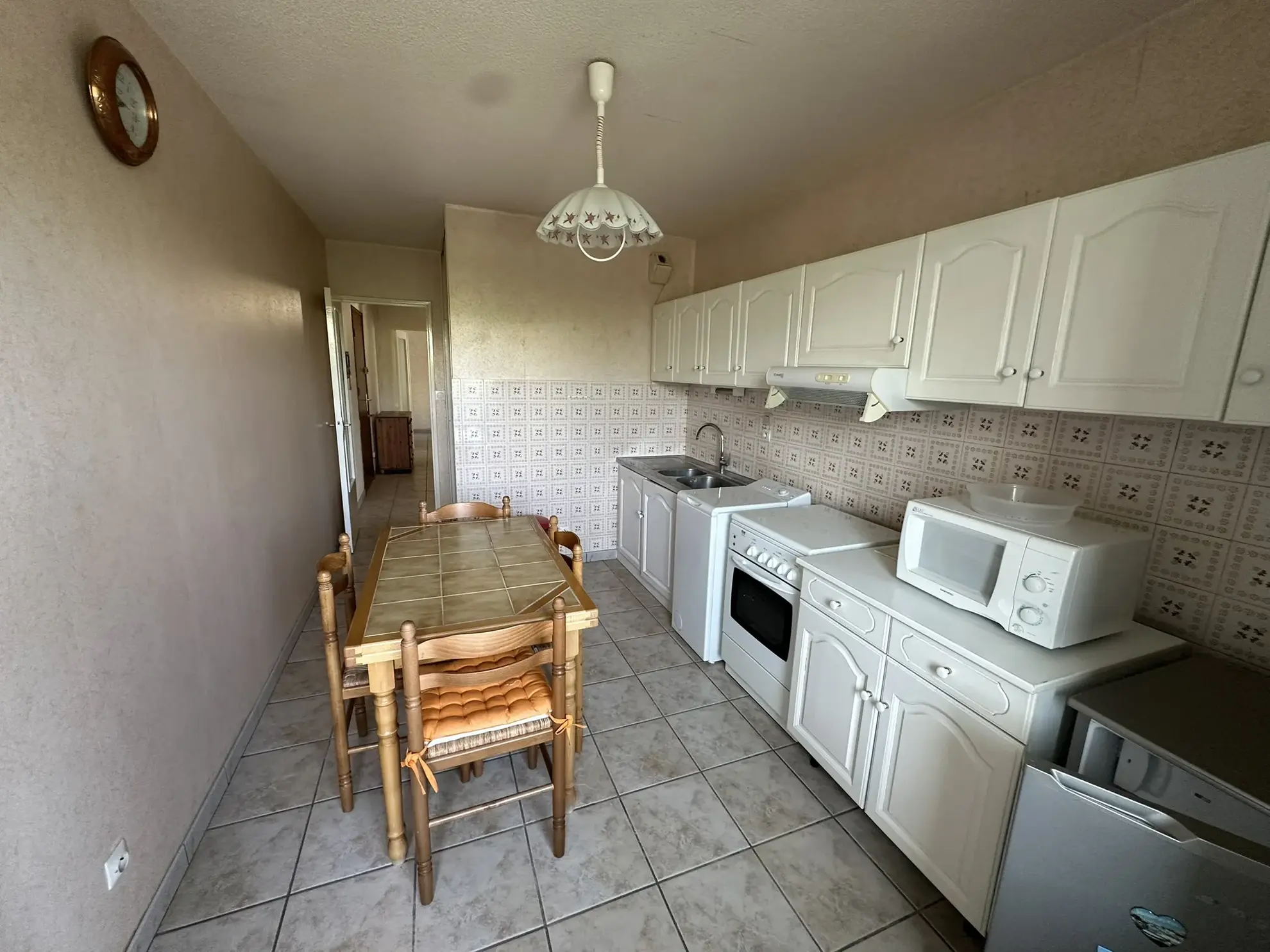 Appartement T3 à Rénover avec Balcon et Garage à Saint-Étienne – Idéal Premier Achat 