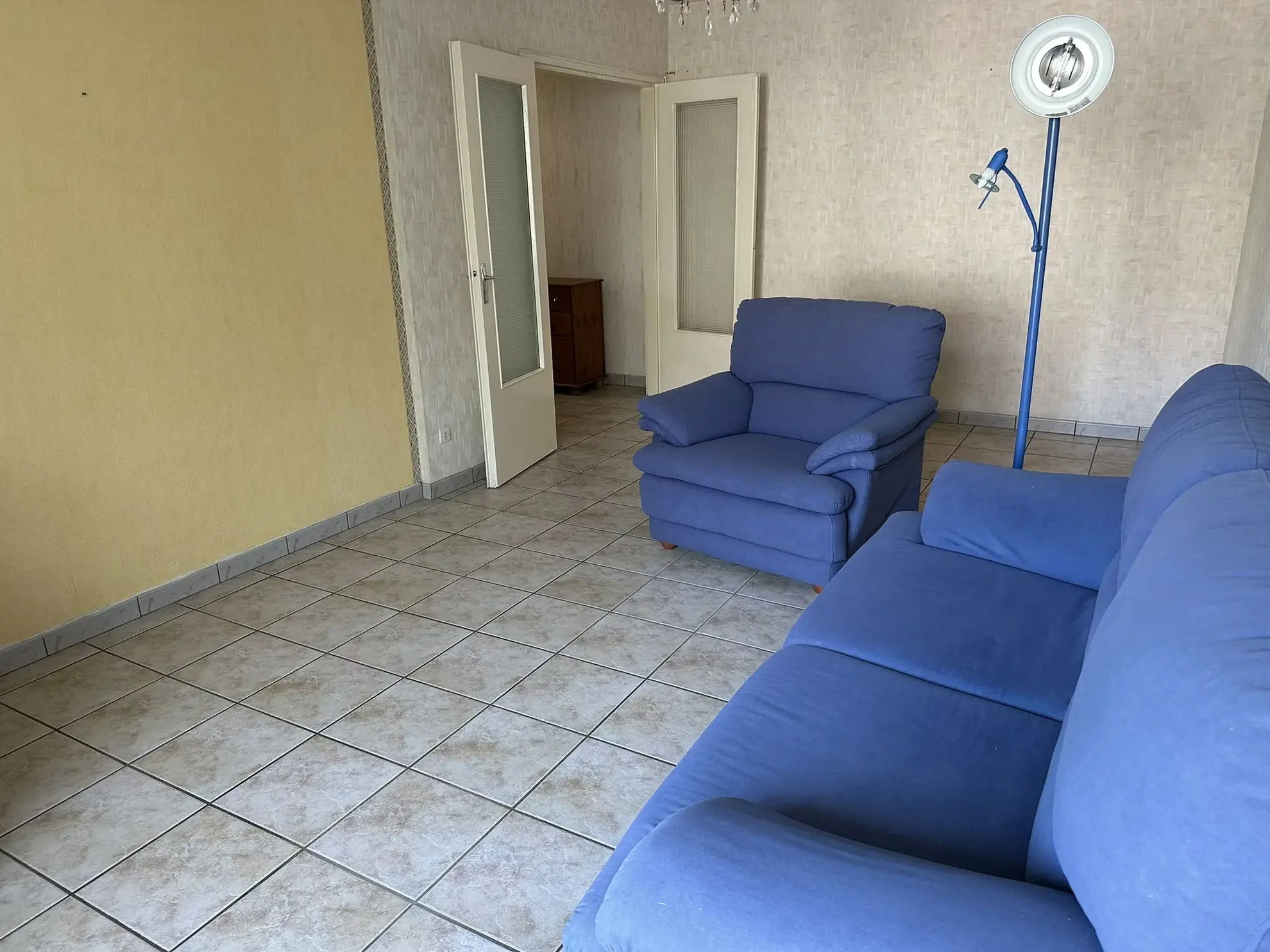 Appartement T3 à Rénover avec Balcon et Garage à Saint-Étienne – Idéal Premier Achat 
