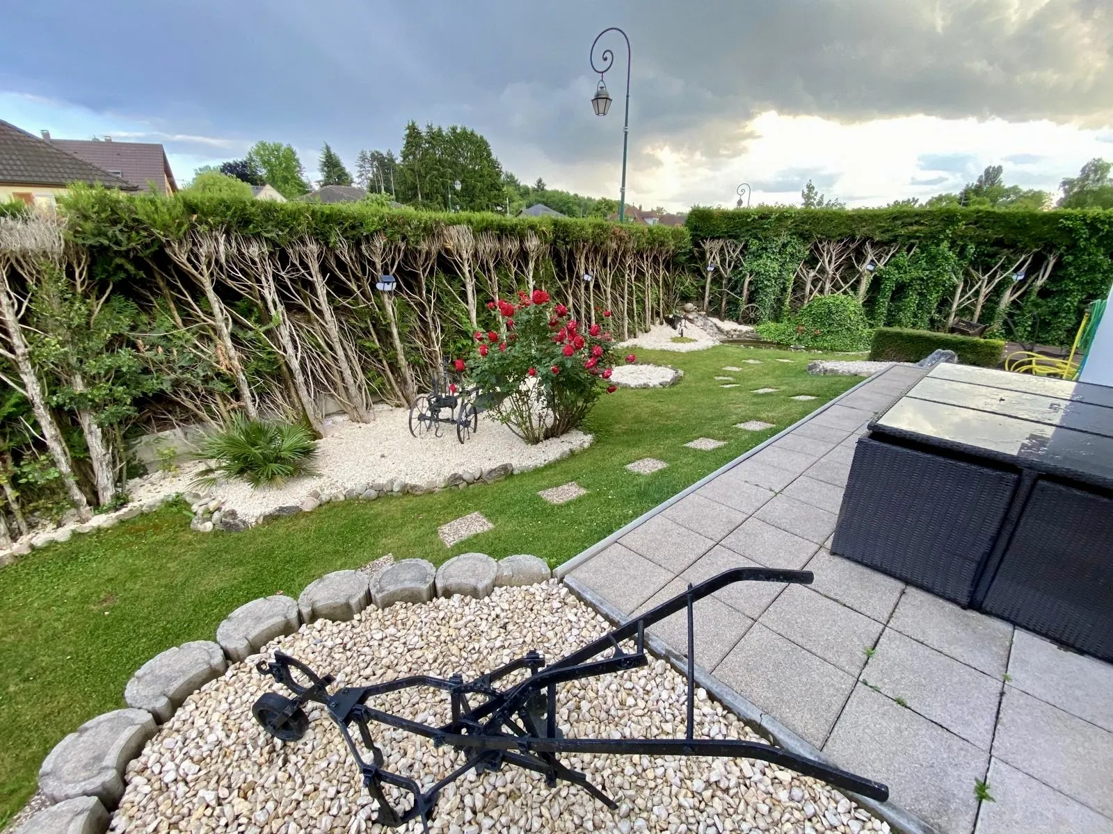 Maison à vendre de 100 m² à Dietwiller avec piscine et jardin arboré 