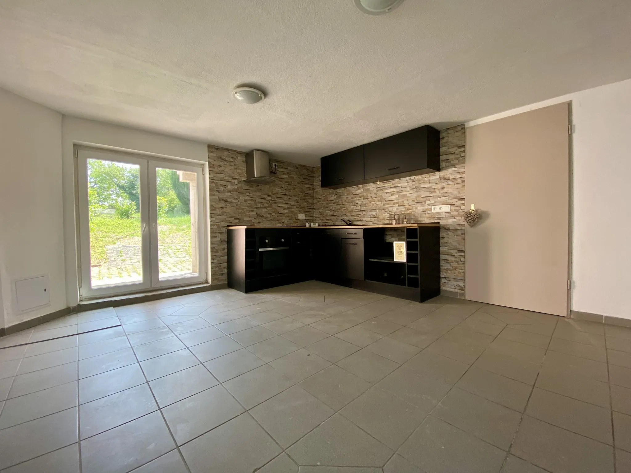 Maison spacieuse de 190 m² à Kalhausen avec jardin et garage 