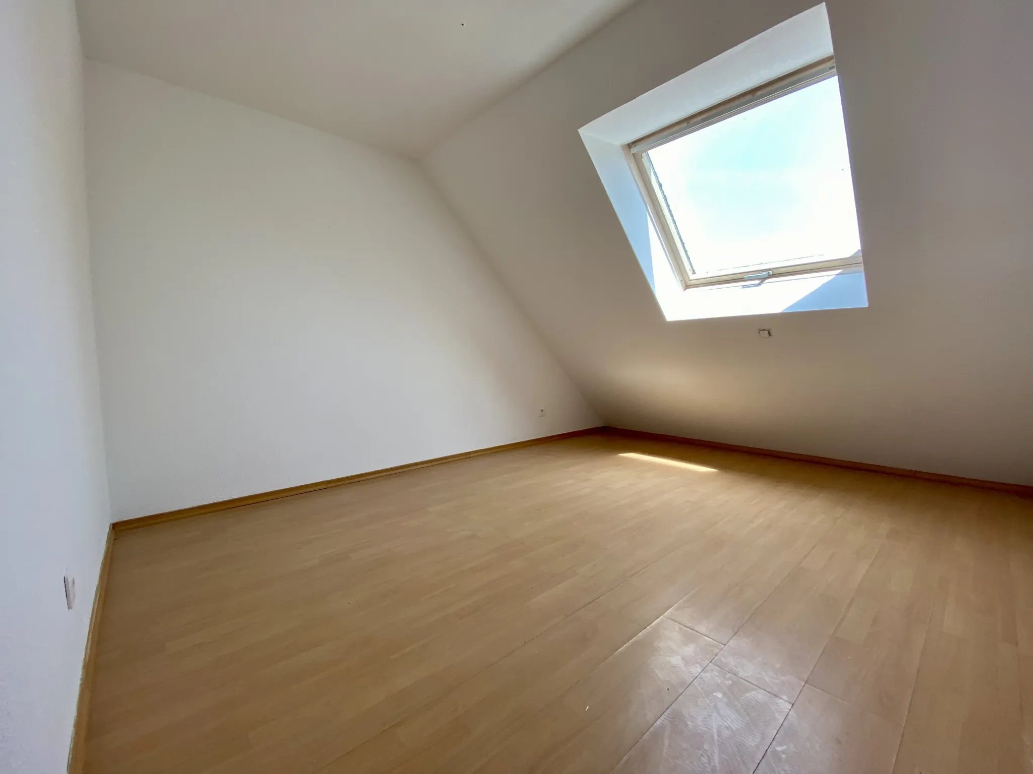 Maison spacieuse de 190 m² à Kalhausen avec jardin et garage 