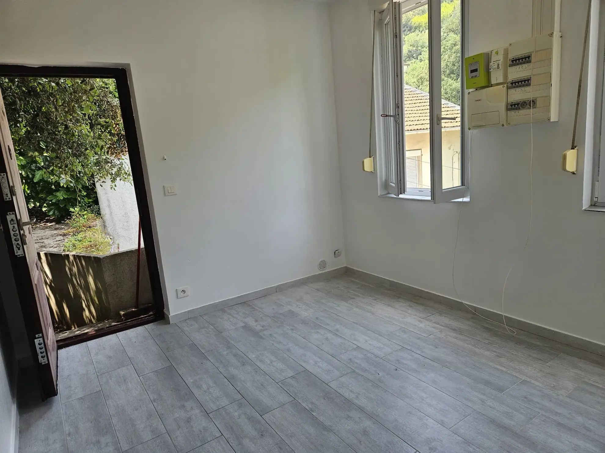 Studio à Nice Bornala - Canta Galet, 19,5 m², vue dégagée 