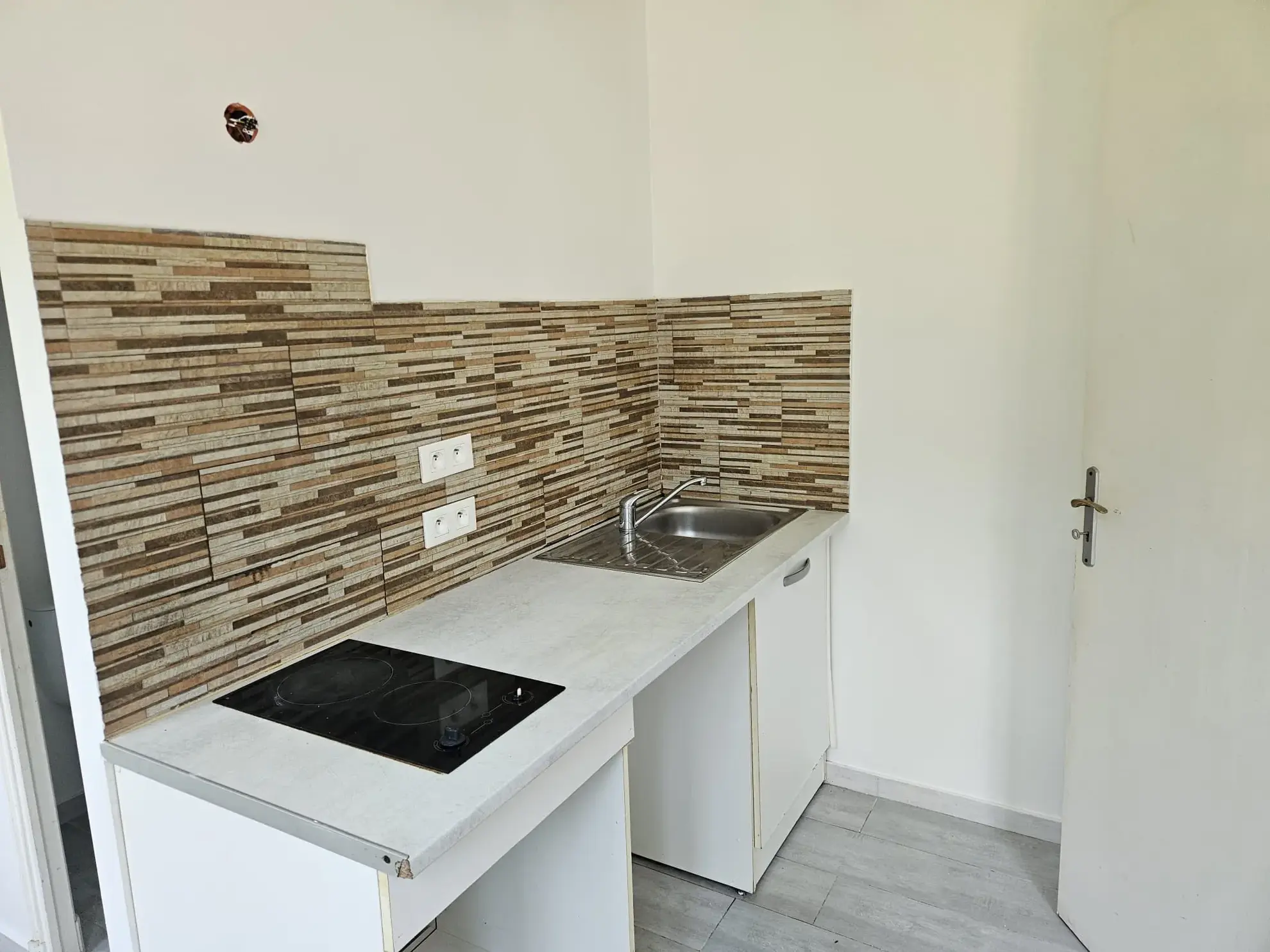 Studio à Nice Bornala - Canta Galet, 19,5 m², vue dégagée 