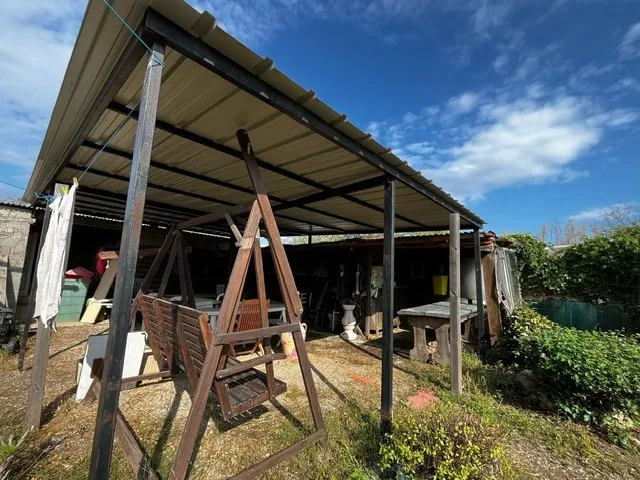 Terrain de loisir de 865 m² à Canet-en-Roussillon avec forage et clôture 