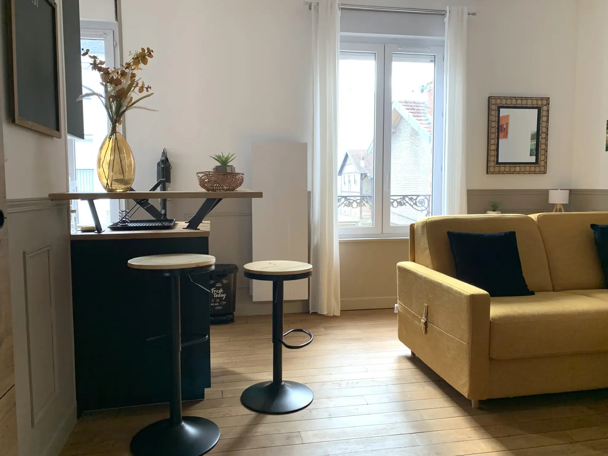 Studio rénové et meublé à vendre à Reims, idéal pour investissement locatif 