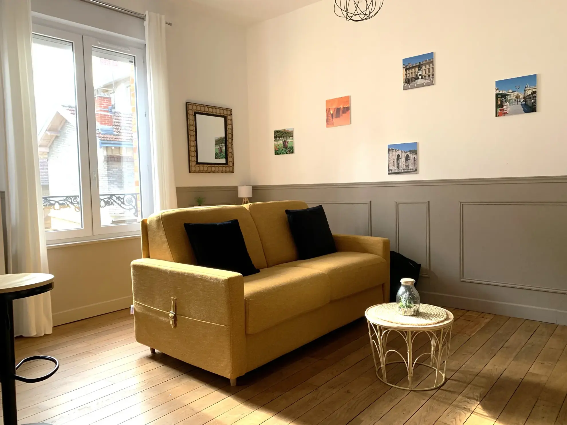 Studio rénové et meublé à vendre à Reims, idéal pour investissement locatif 