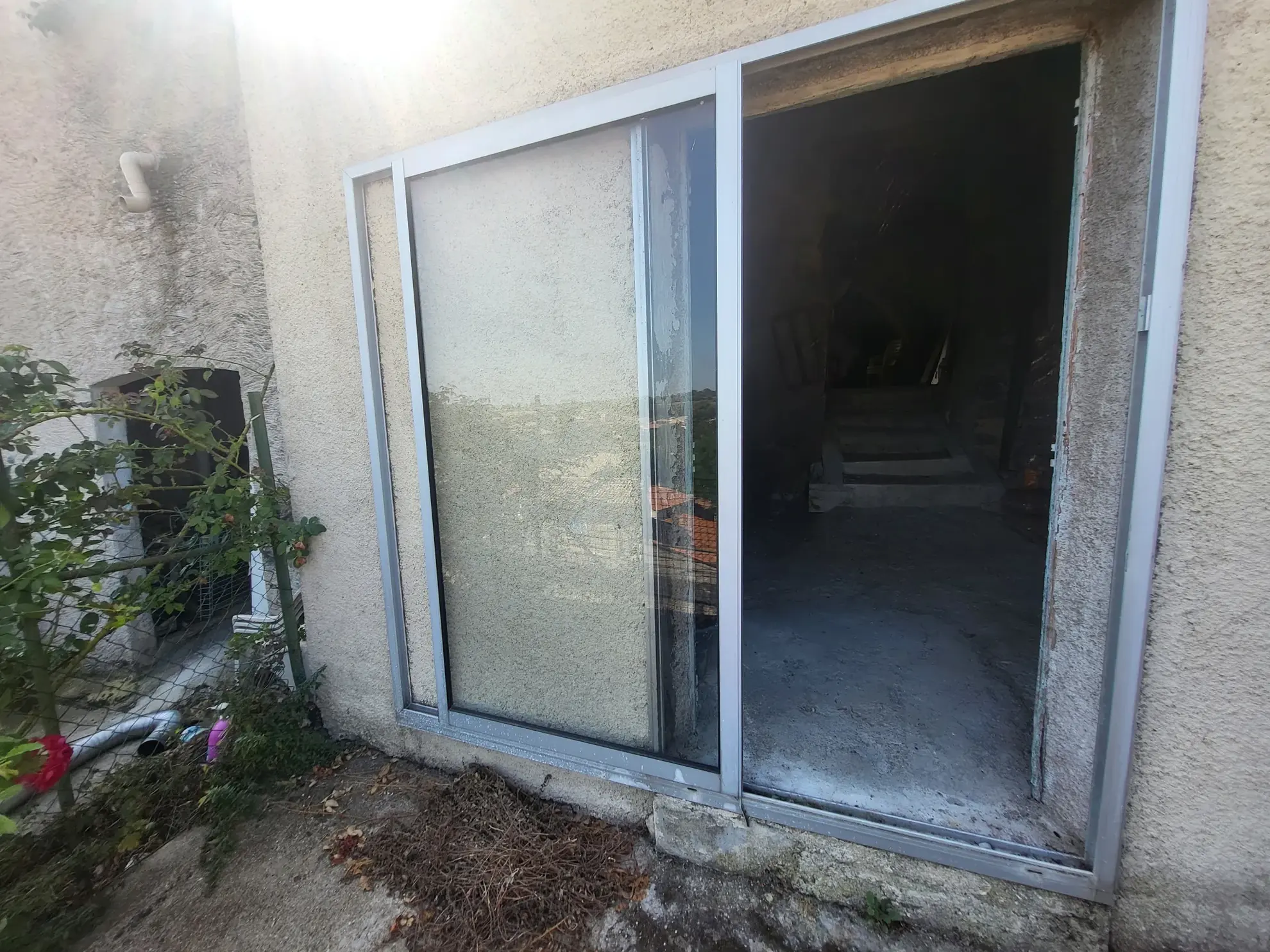 Maison de ville avec garage et terrasse à Servian - Opportunité à saisir 