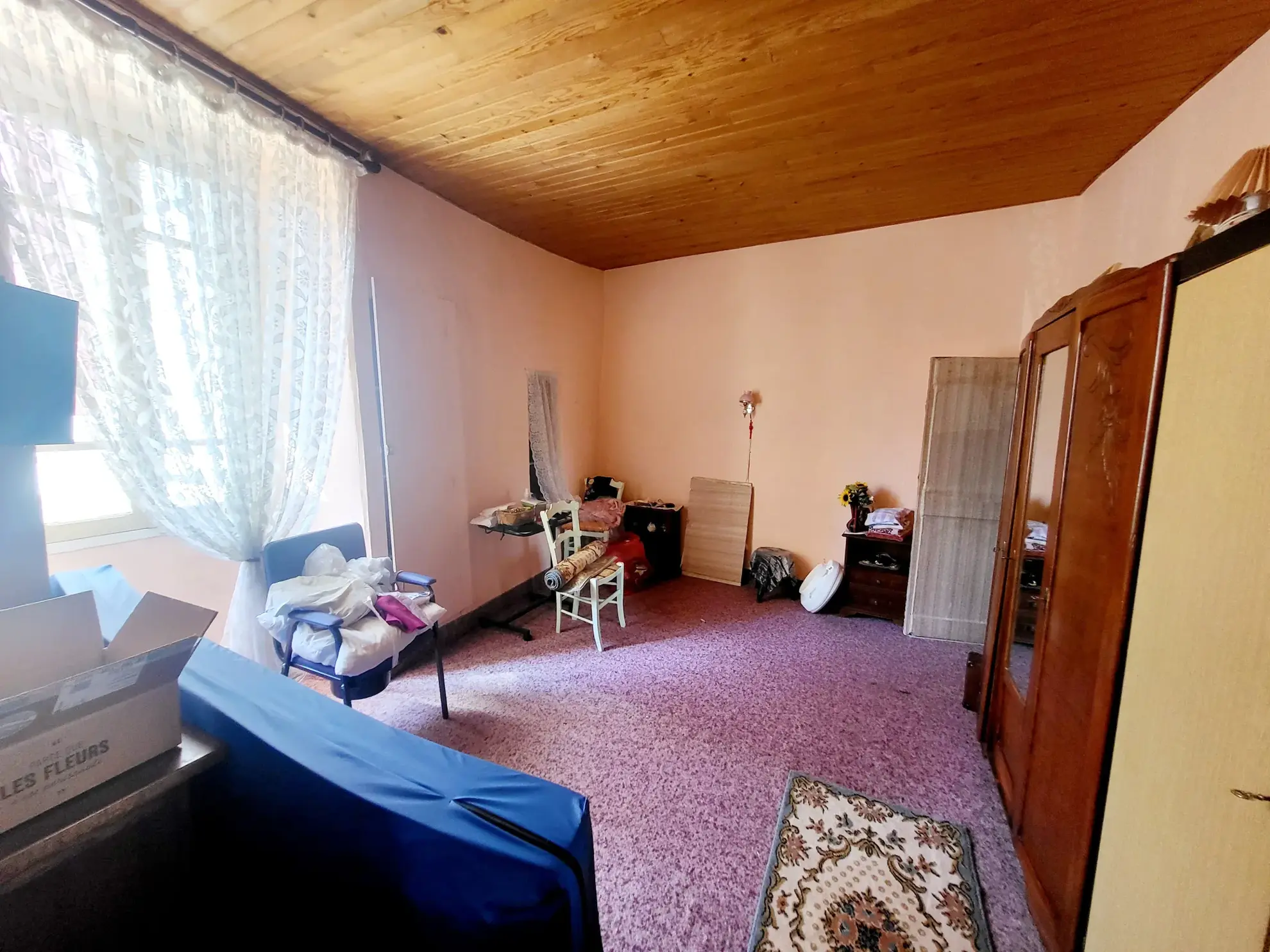 Maison de ville avec garage et terrasse à Servian - Opportunité à saisir 