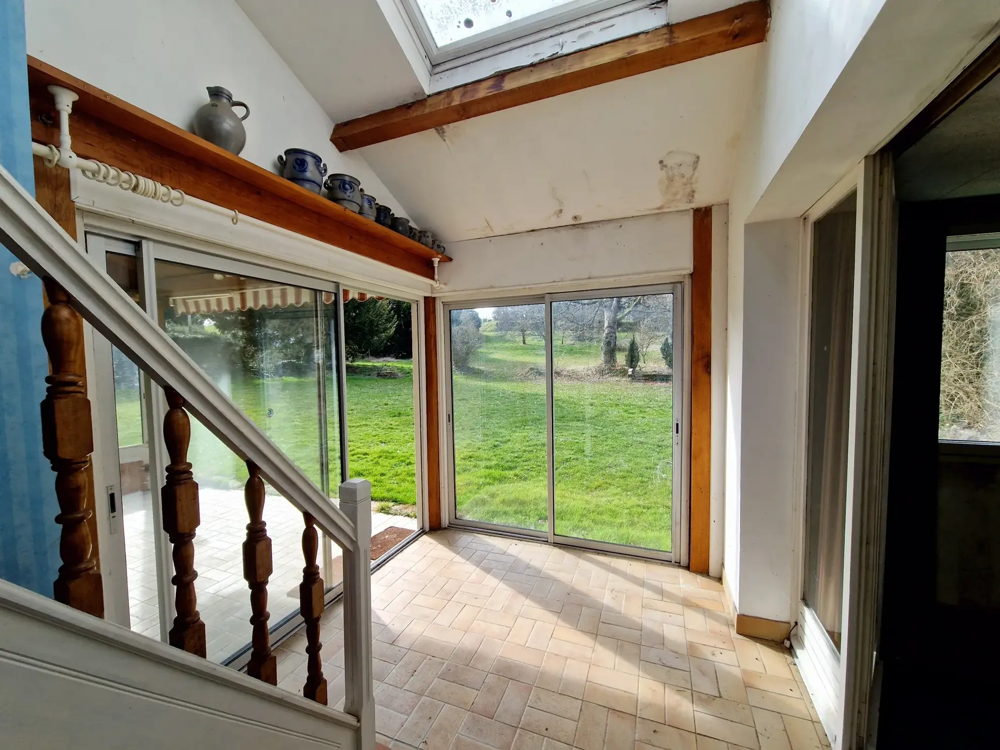 Maison d'architecte à rénover avec grand terrain à Bourbonne-les-Bains 