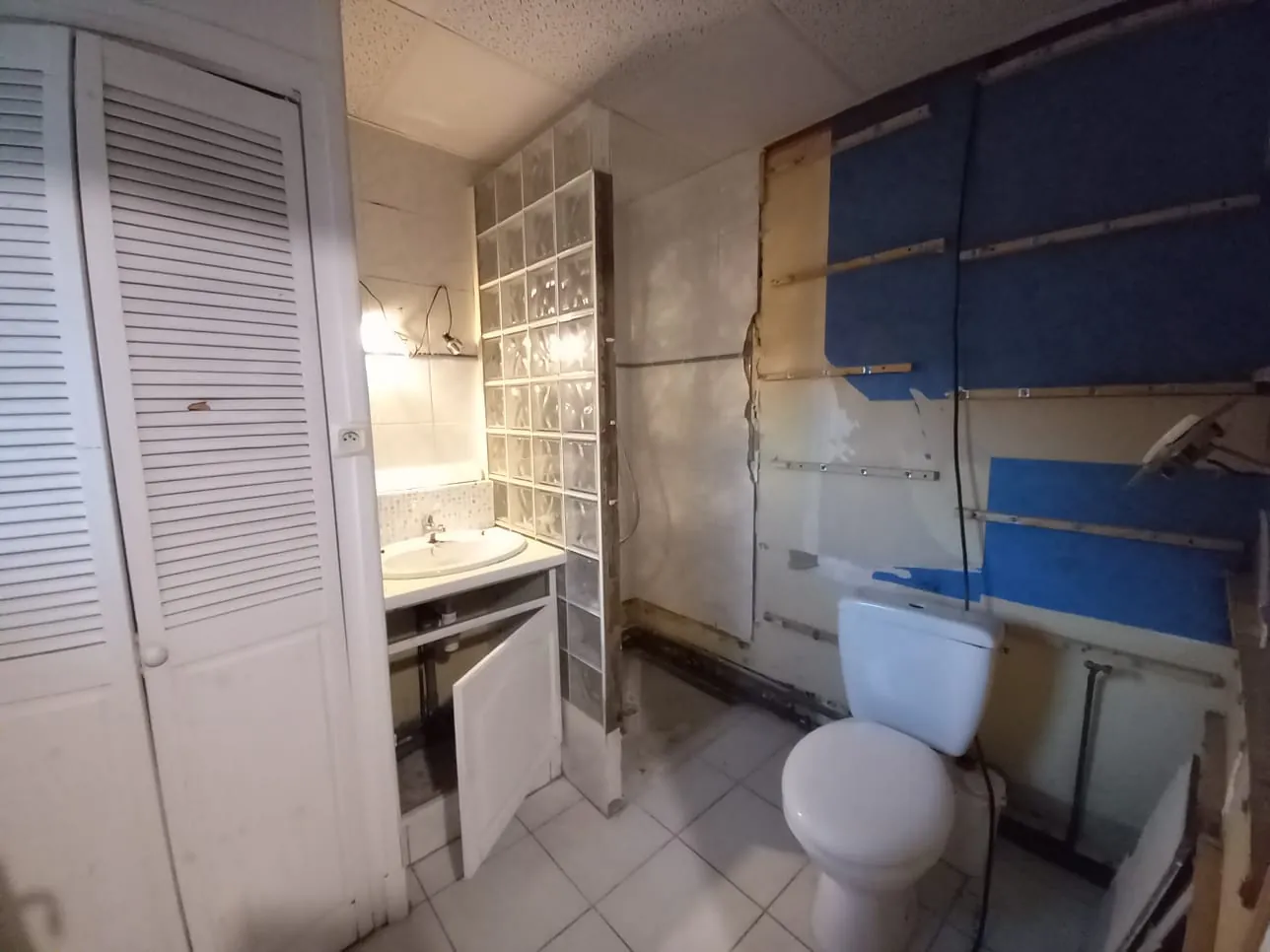 Maison en pierre avec 3 chambres à Guérigny, vue forêt, proche commodités 