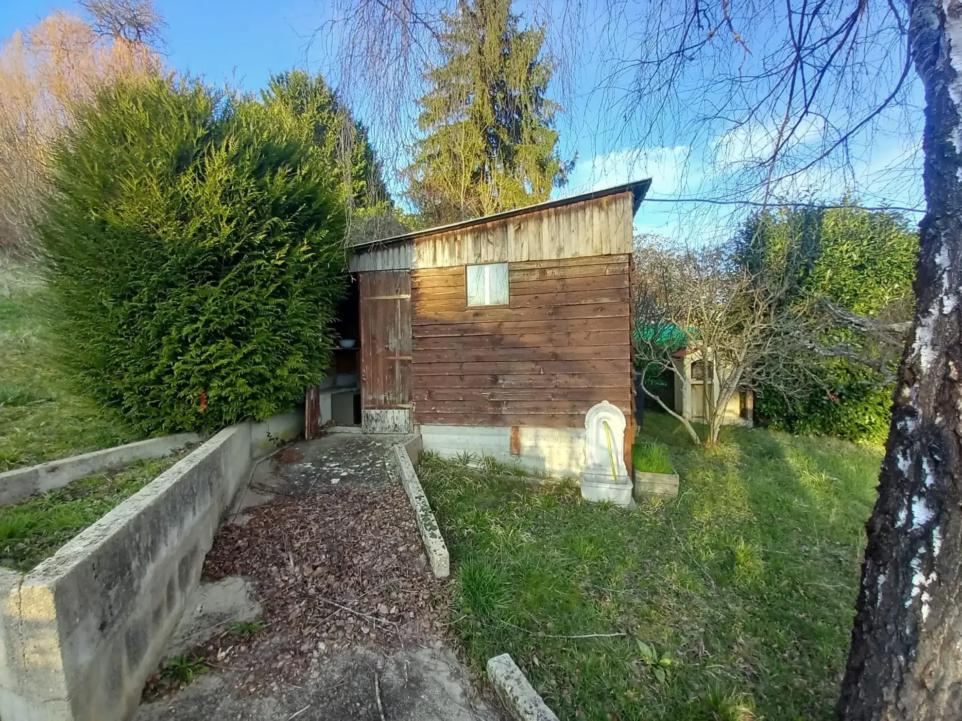 Maison en pierre avec 3 chambres à Guérigny, vue forêt, proche commodités 