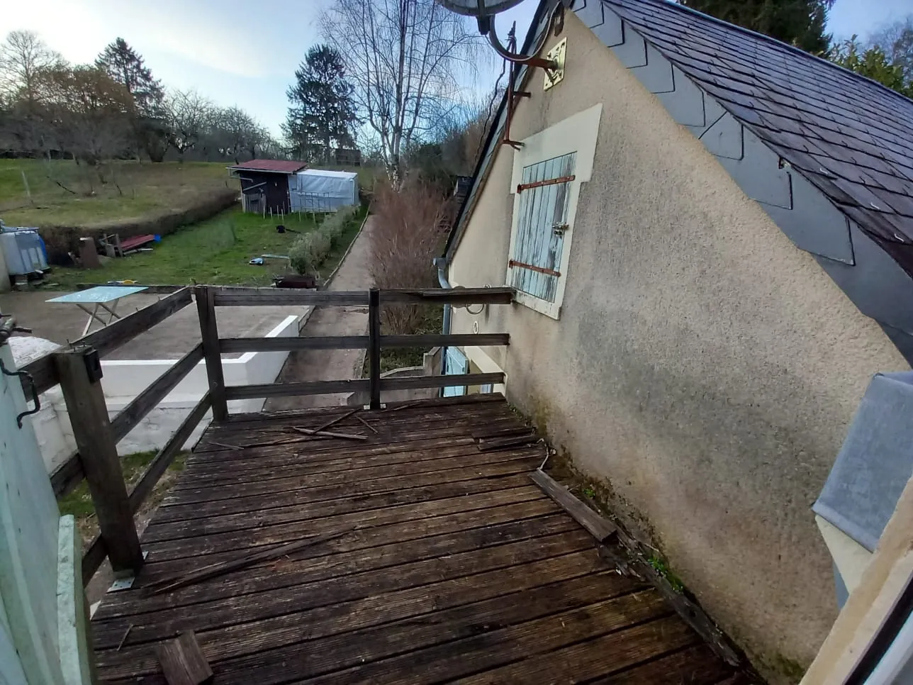 Maison en pierre avec 3 chambres à Guérigny, vue forêt, proche commodités 