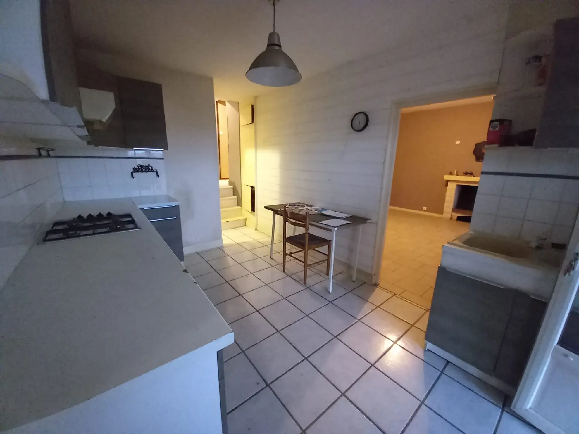 Maison en pierre avec 3 chambres à Guérigny, vue forêt, proche commodités 