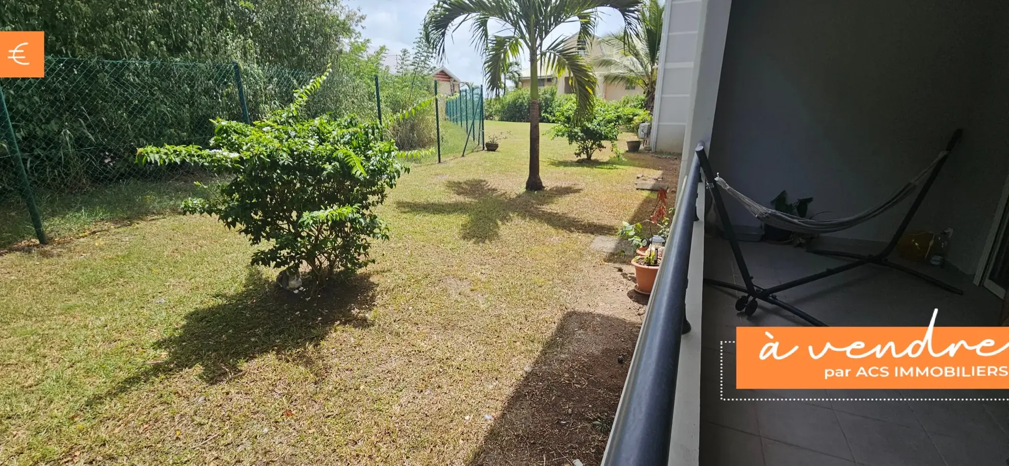 Appartement F2 avec terrasse, cave et parking aux Trois-Ilets