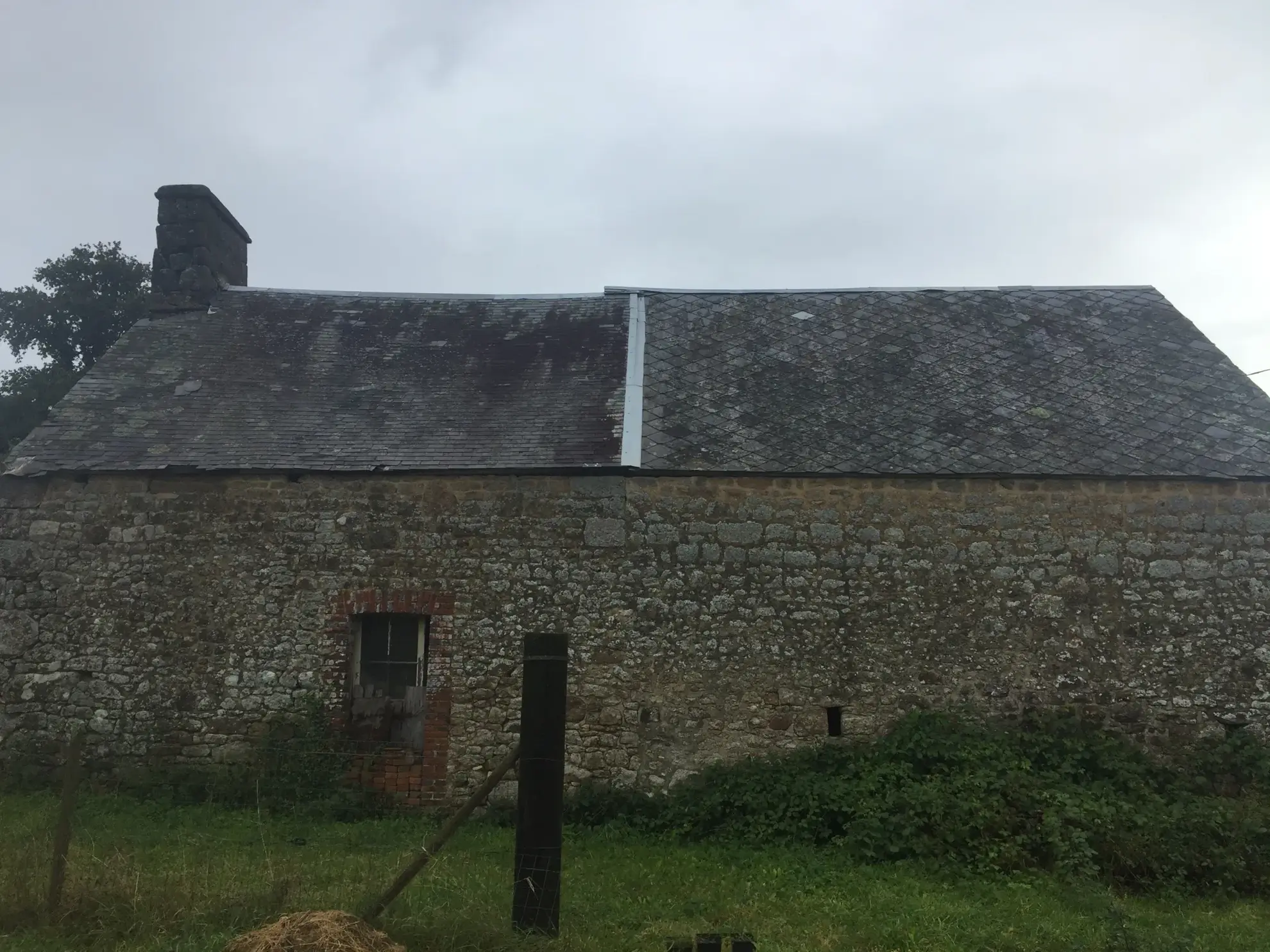 Maison en pierre à Carrouges - Secteur Sainte Marguerite avec terrain de 655 m² 