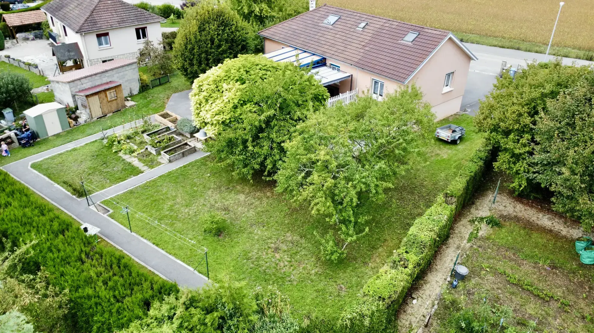 Maison familiale avec terrain arboré à Tavaux - 148 m² 