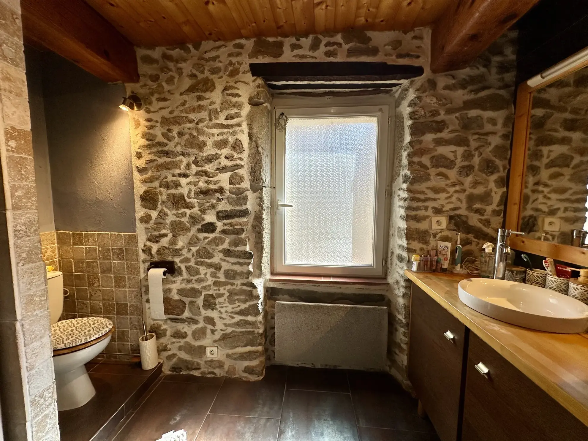 A vendre maison de village à Aigues-Vives, 2 chambres, charme et confort 