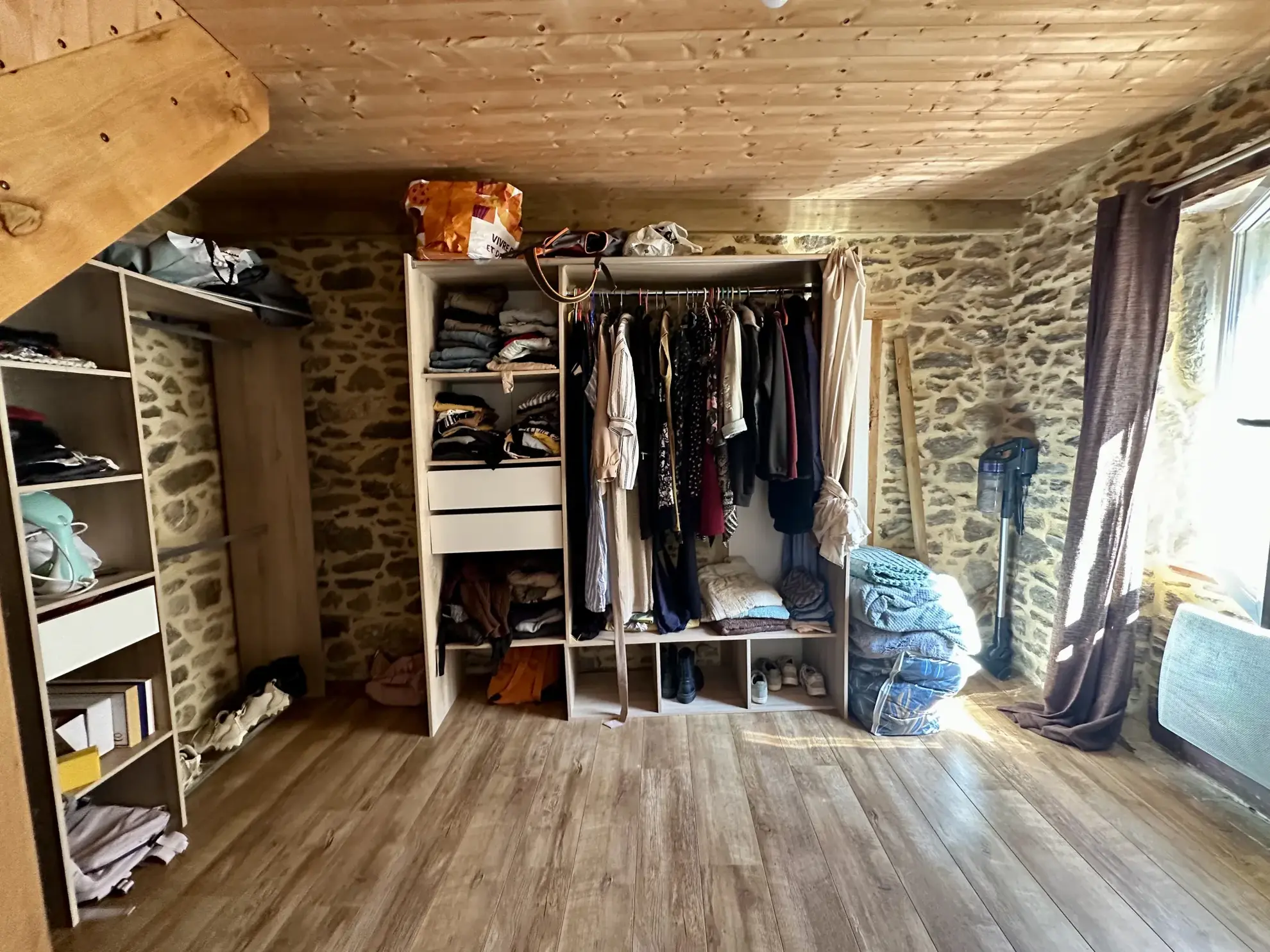 A vendre maison de village à Aigues-Vives, 2 chambres, charme et confort 