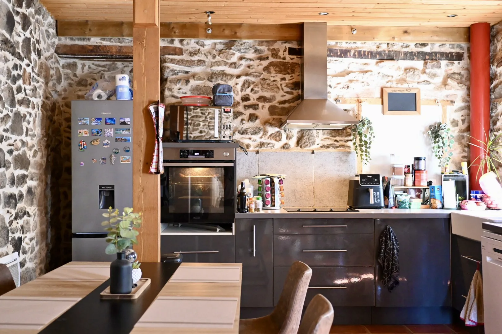 A vendre maison de village à Aigues-Vives, 2 chambres, charme et confort 