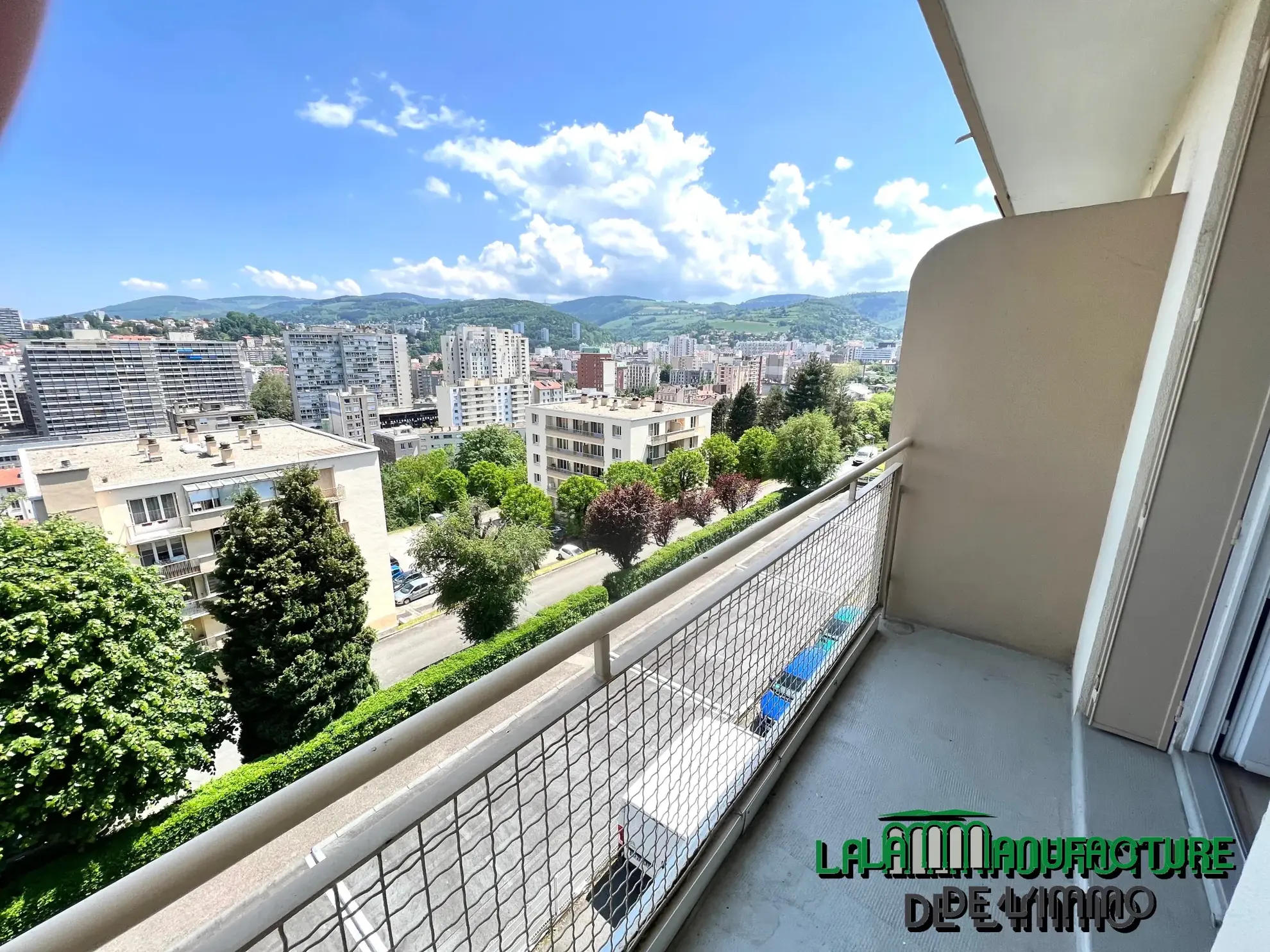 Appartement F3 lumineux avec balcon à Saint-Étienne, proche faculté Jean Monnet