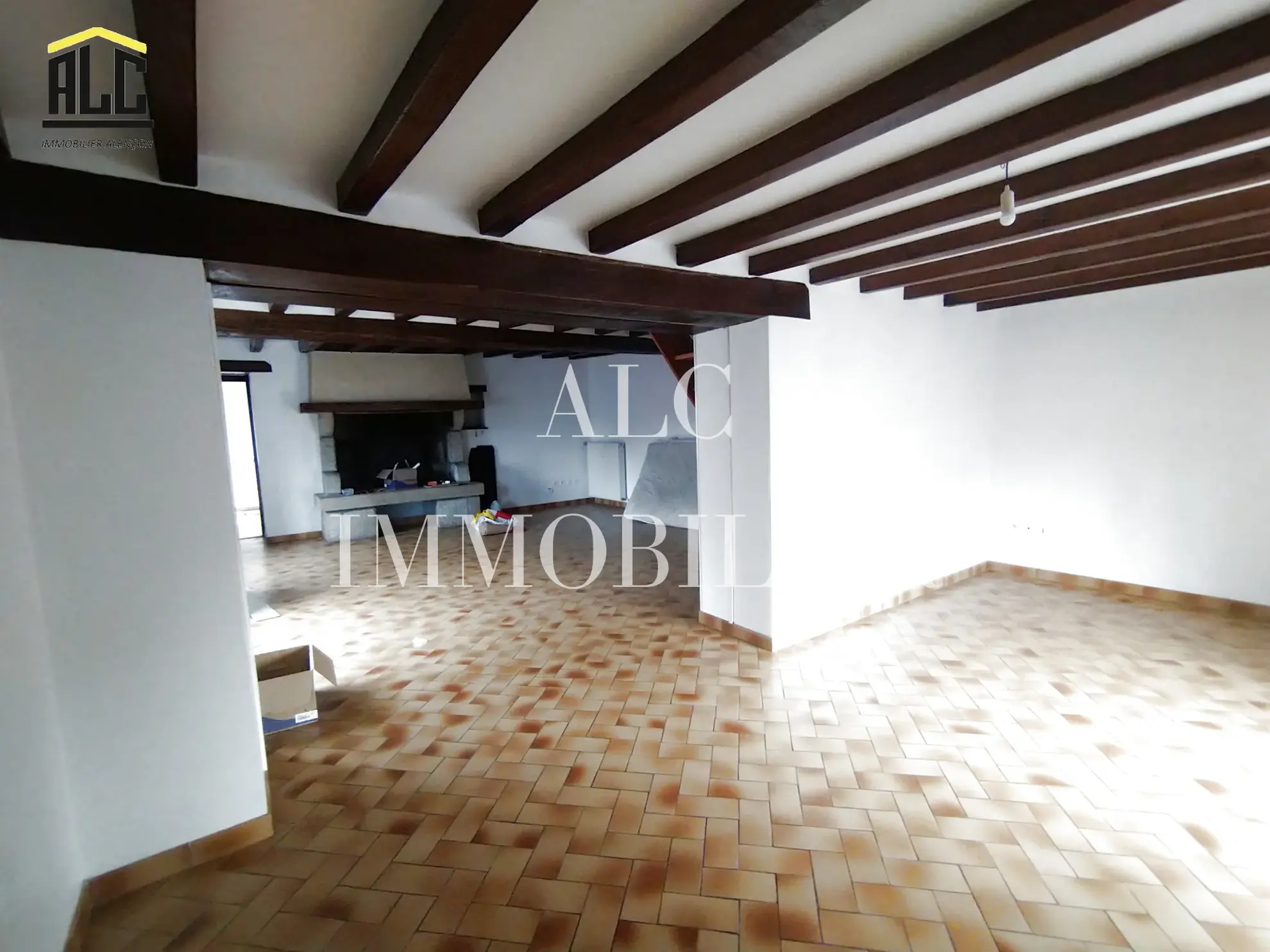 Maison de 103 m² à Gesnes le Gandelin avec cave et terrain de 202 m²