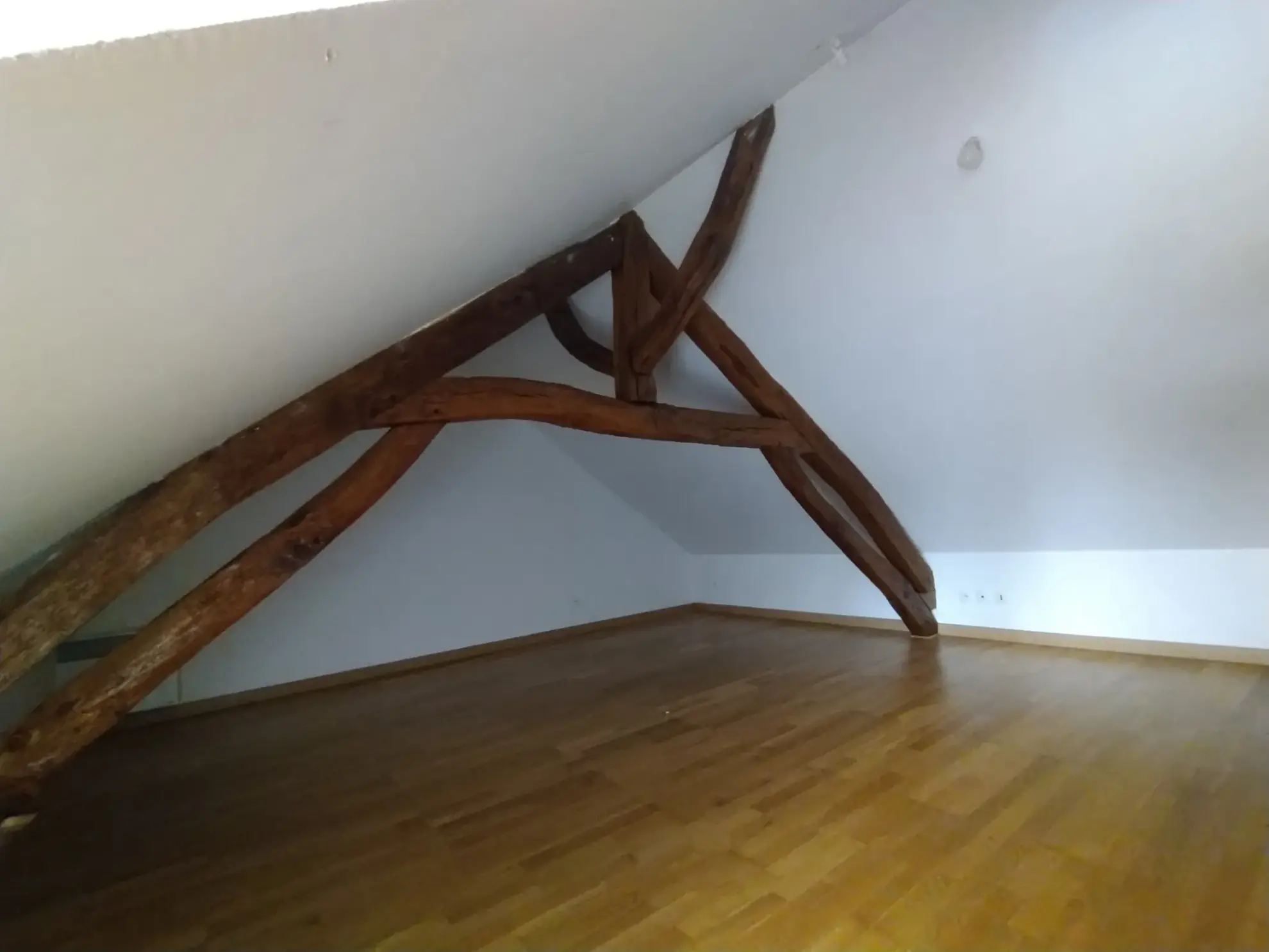 Maison de 103 m² à Gesnes le Gandelin avec cave et terrain de 202 m² 