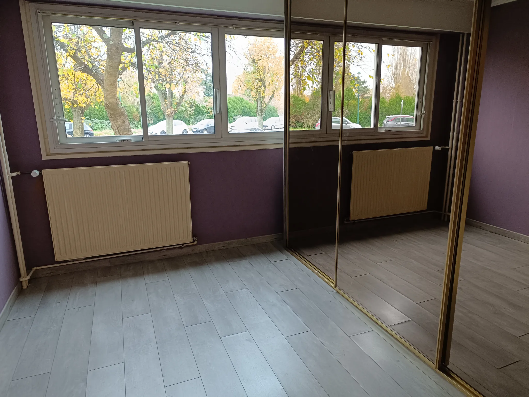 Appartement T2 de 54 m² avec parking et cave à Plaisir 