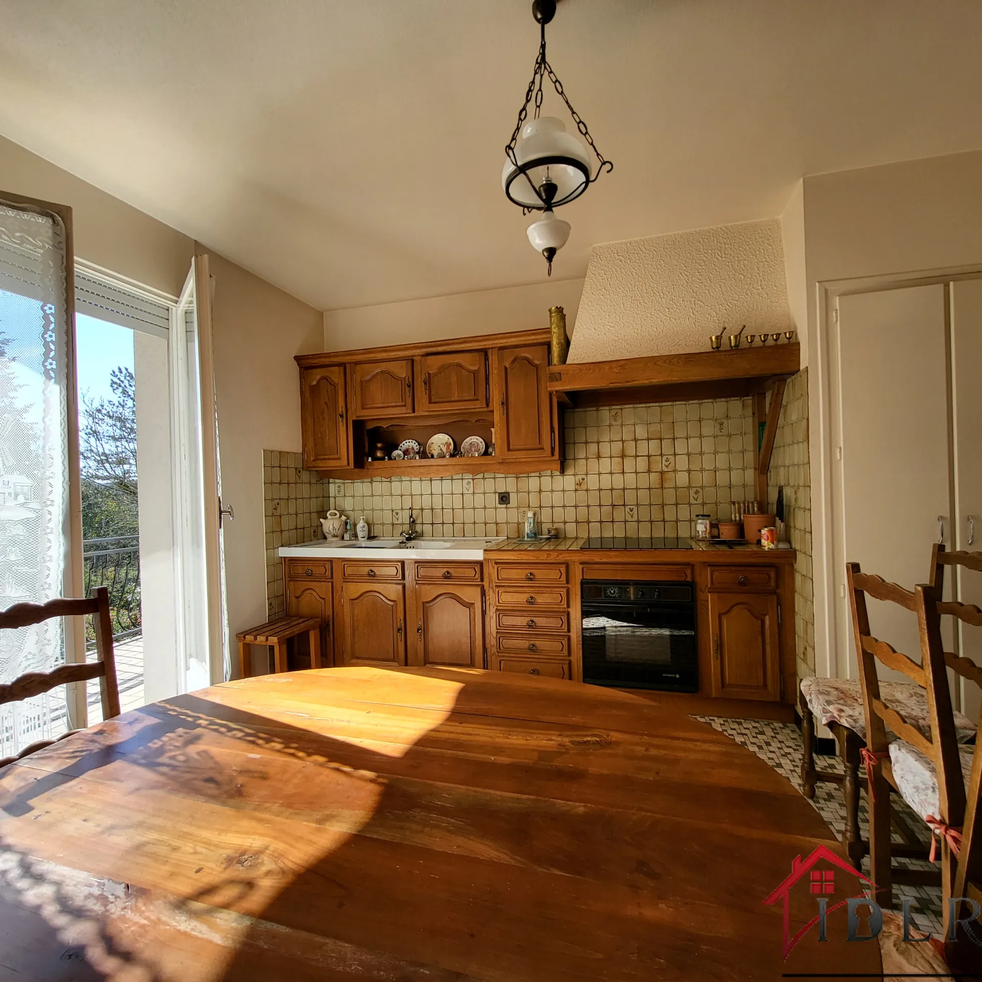 Belle maison familiale à Frotey-lès-Vesoul avec jardin et plusieurs parking 